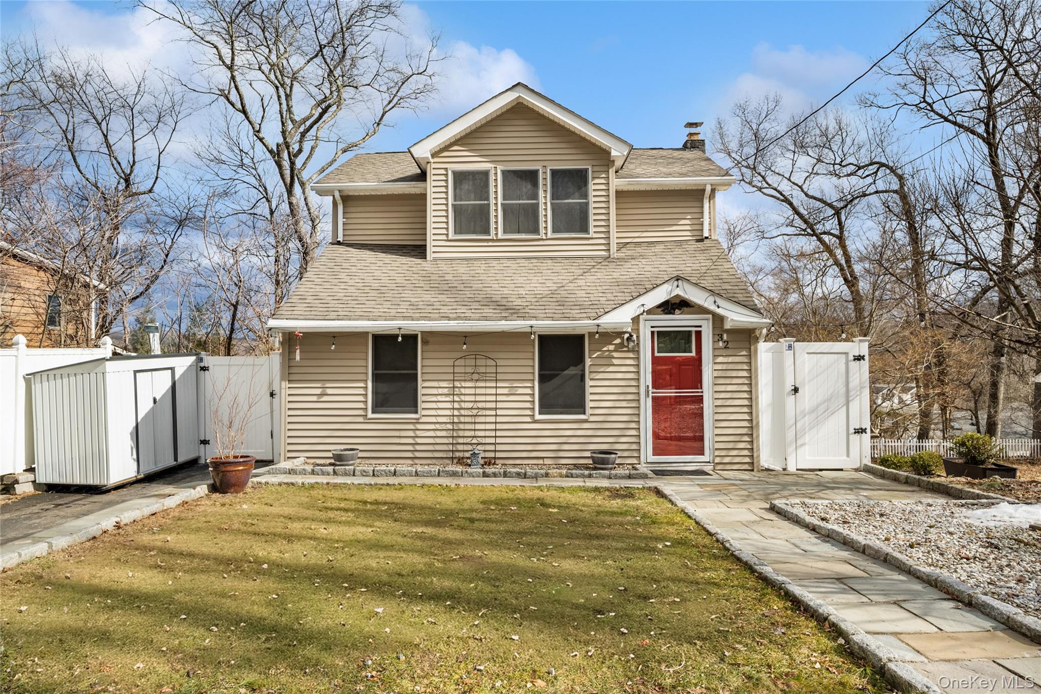 #1 photo, 32 Shawnee Road, Putnam Valley , NY 10579