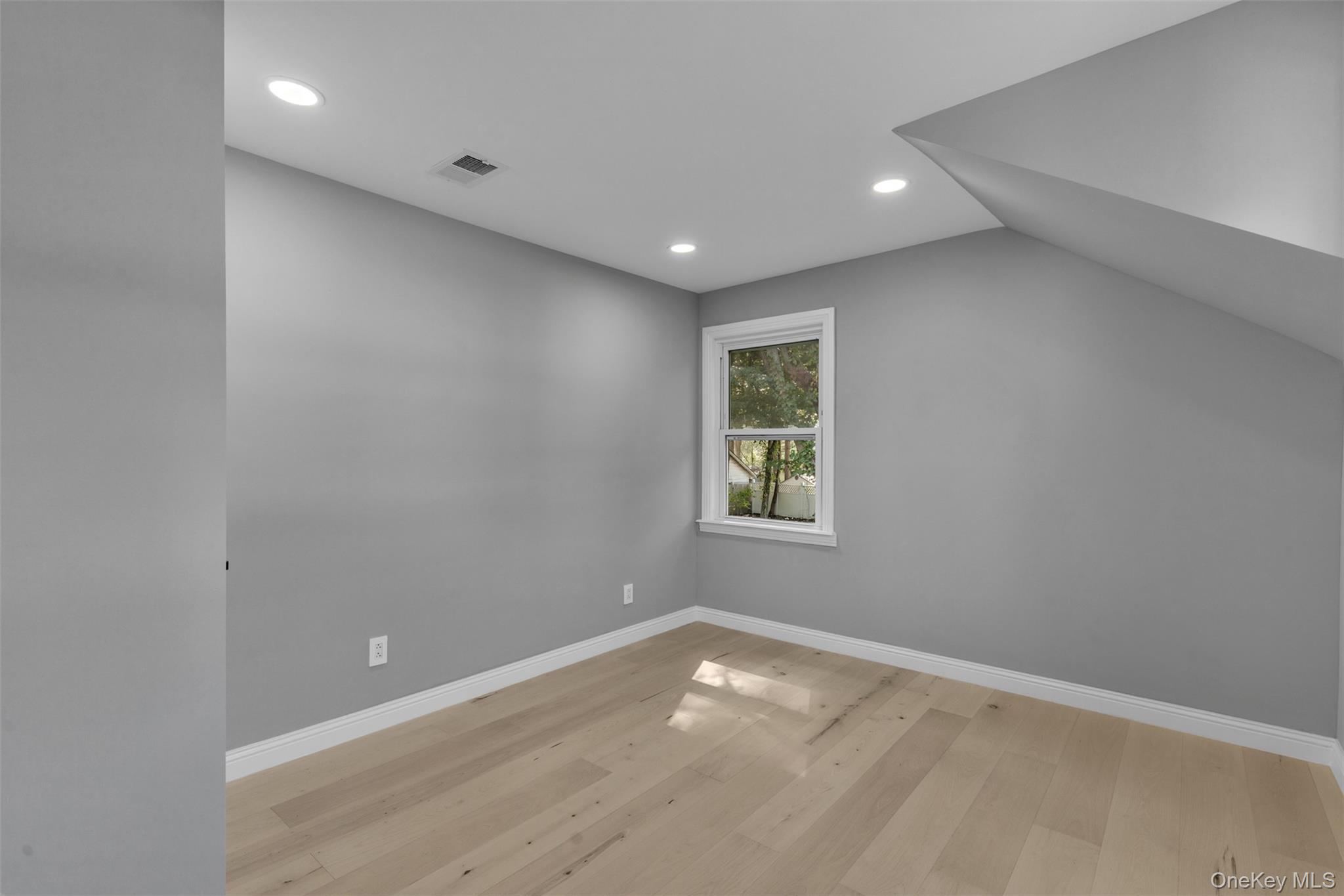 #10 photo, 221 Locust Road, Yorktown Heights , NY 10598