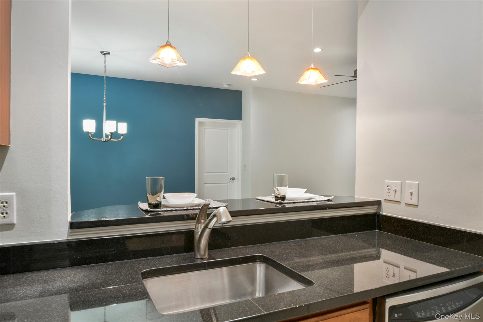 #4 photo, 410 Westchester Avenue, Port Chester , NY 10573