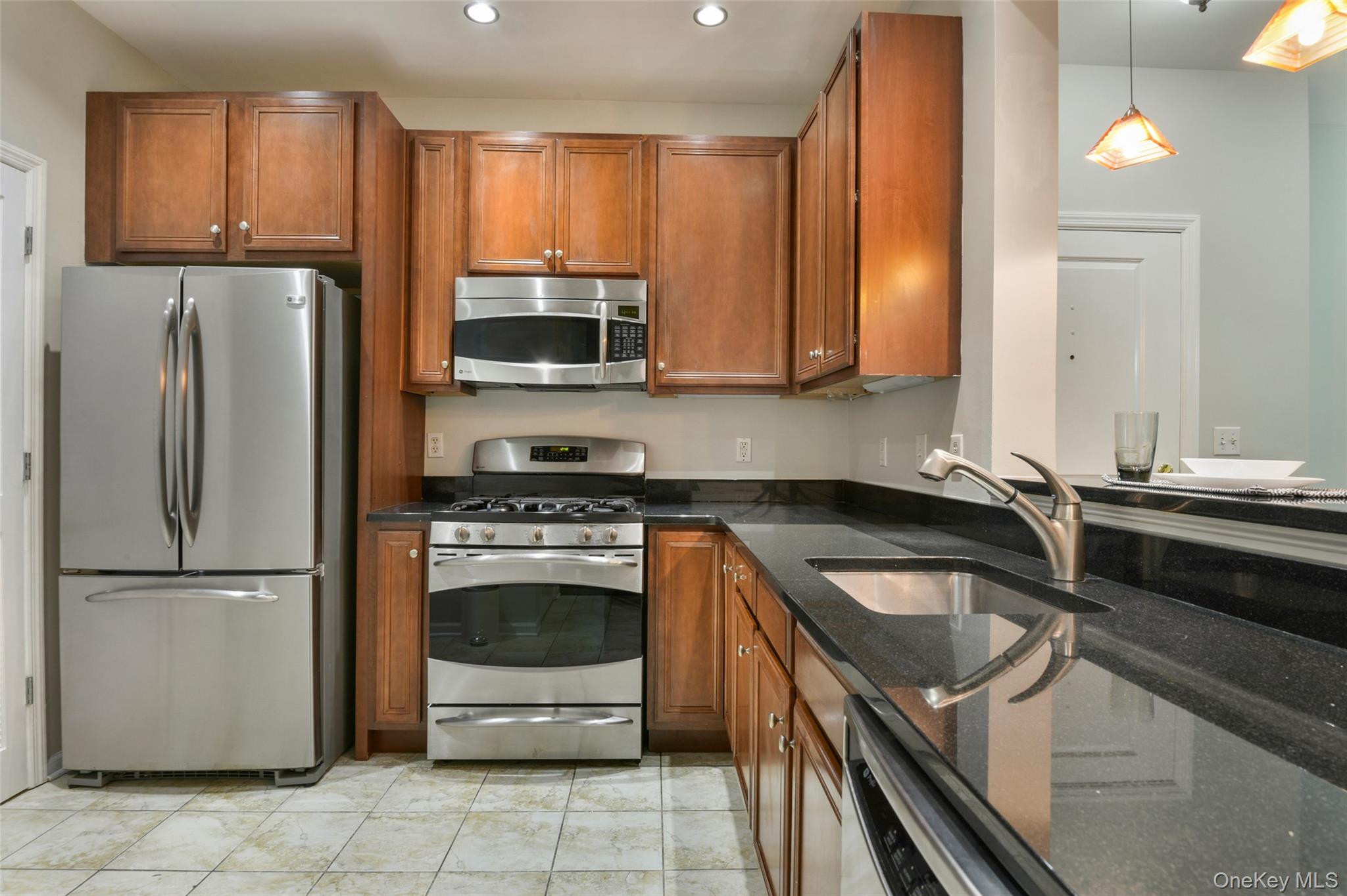 #5 photo, 410 Westchester Avenue, Port Chester , NY 10573