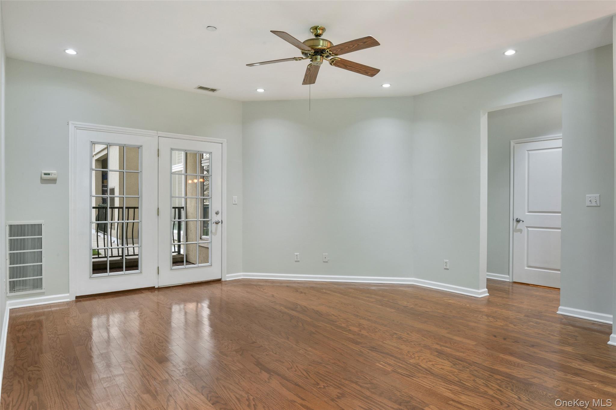 #9 photo, 410 Westchester Avenue, Port Chester , NY 10573