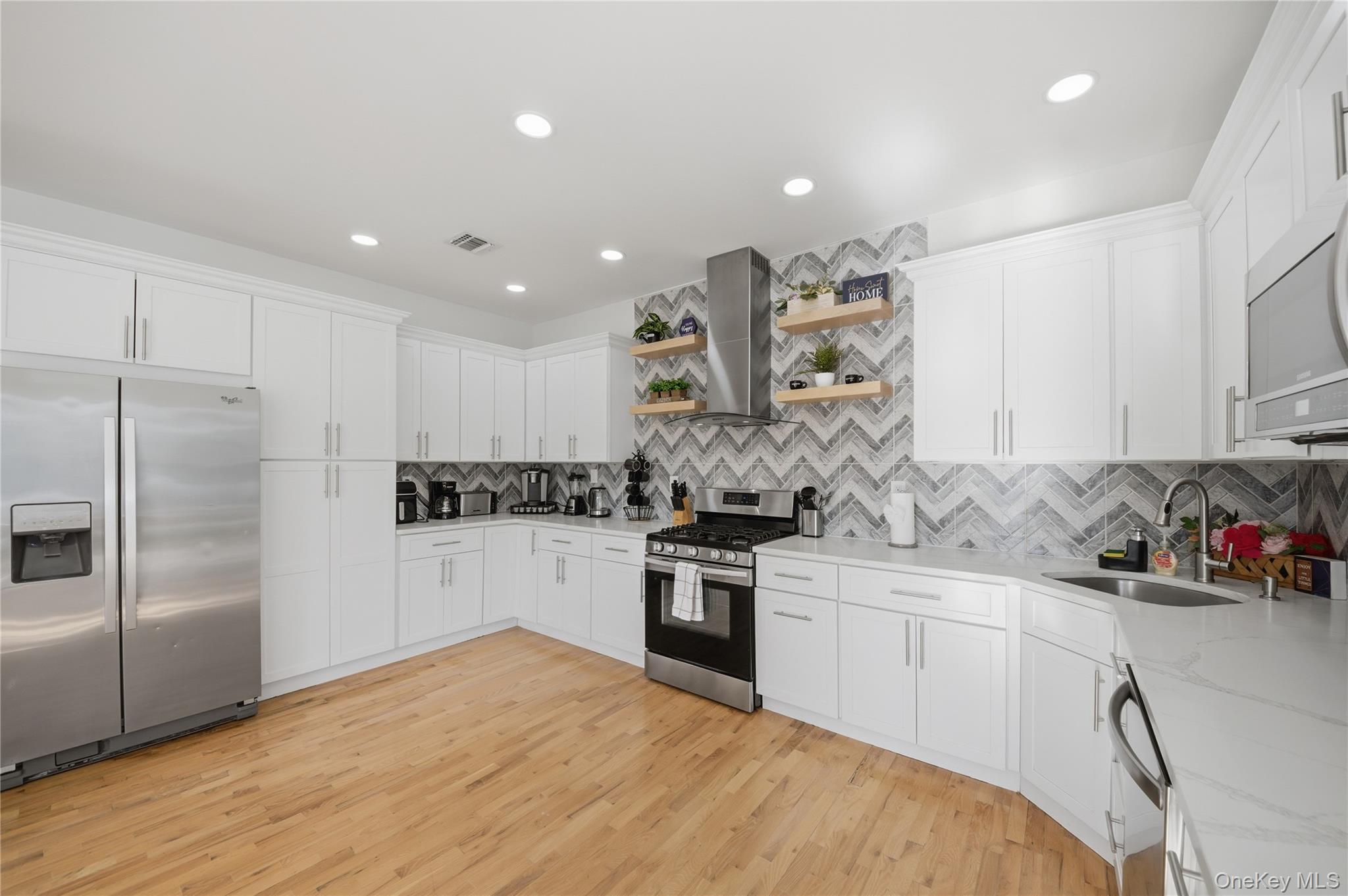 #3 photo, 4 Picnic Woods Road, Clintondale , NY 12515