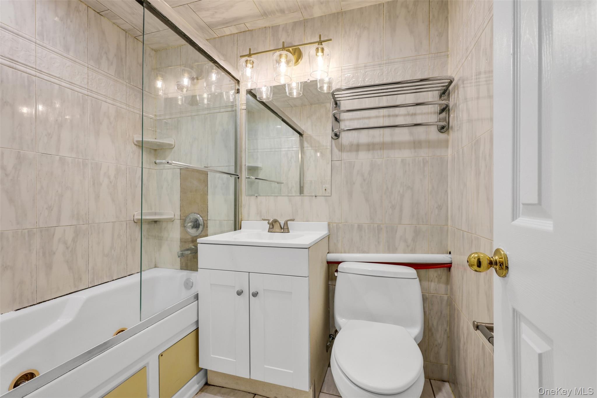 #12 photo, 152 Kearsing Parkway, 紐約州 Monsey , NY 10952