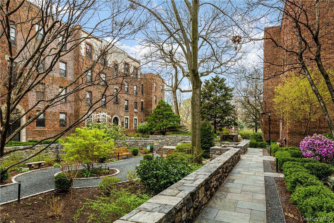 #2 photo, 64 Sagamore Road, Бронкс ‖ Bronxville , NY 10708