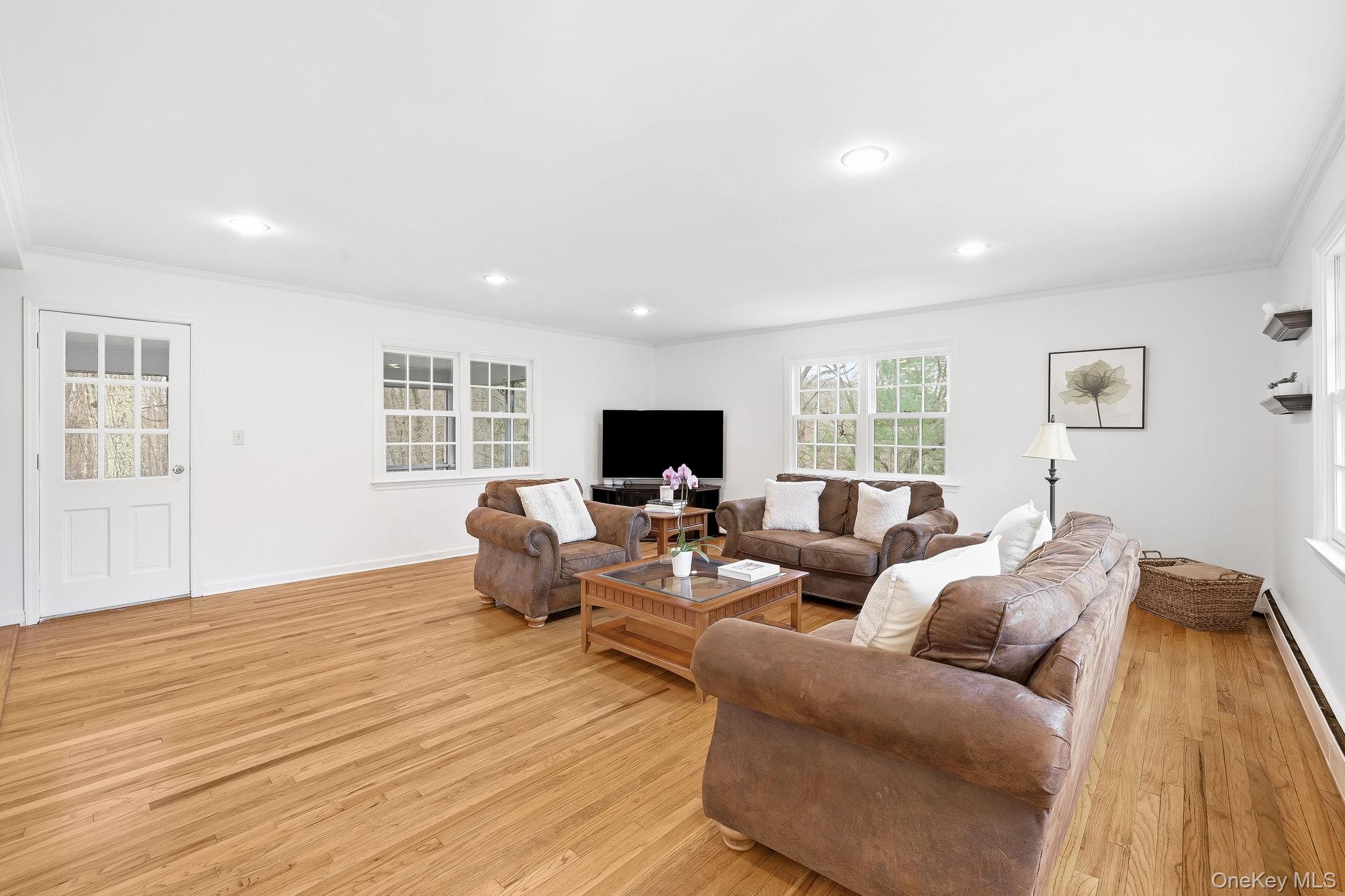 #8 photo, 56 Cross Ridge Road, Chappaqua , NY 10514