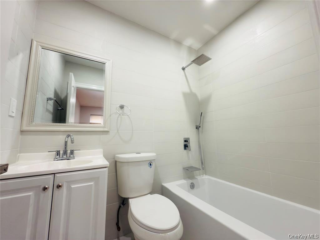 #14 photo, 1170 Havemeyer Avenue, Бронкс ‖ Bronx , NY 10461