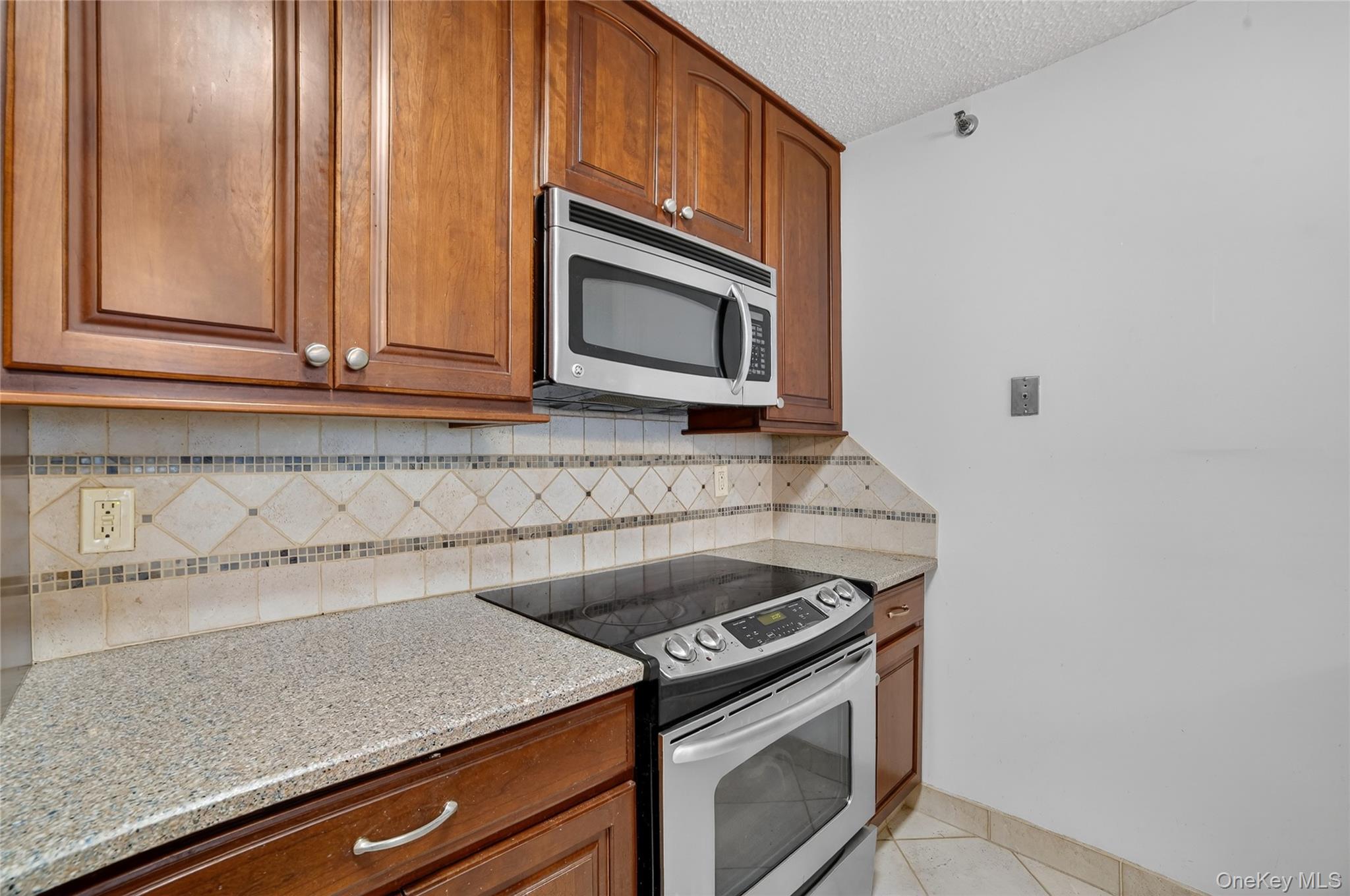 #12 photo, 25 Rockledge Avenue, White Plains , NY 10601