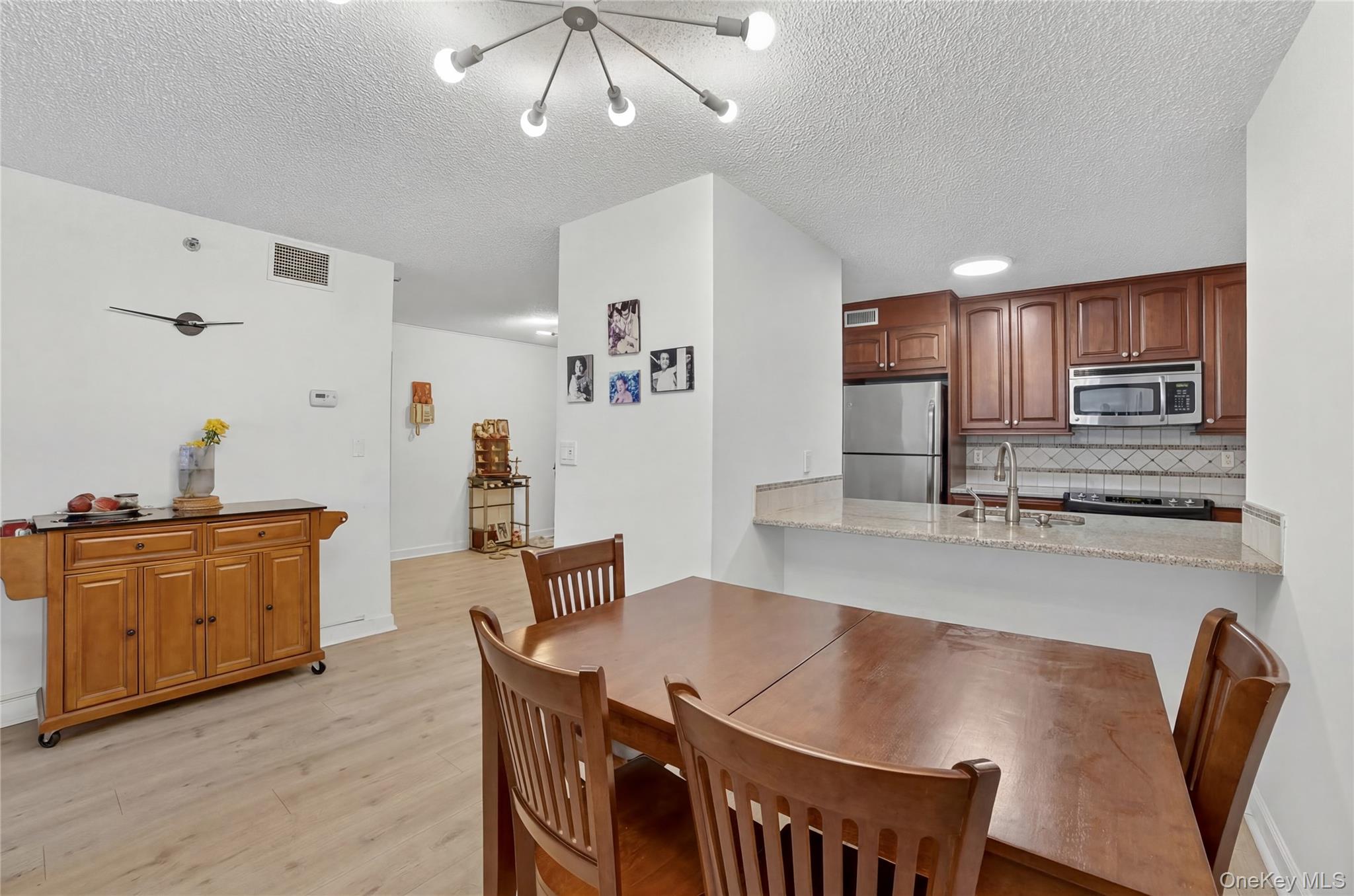 #18 photo, 25 Rockledge Avenue, White Plains , NY 10601