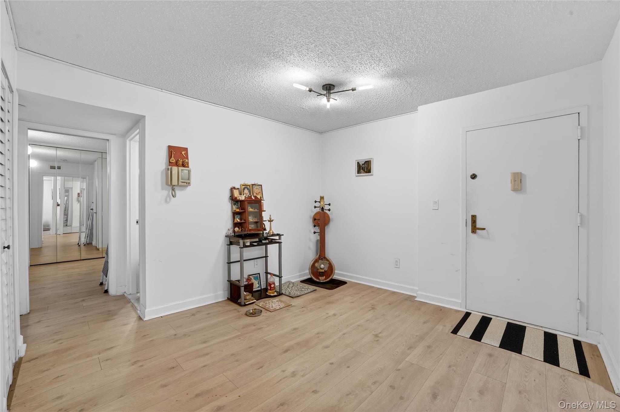 #8 photo, 25 Rockledge Avenue, White Plains , NY 10601