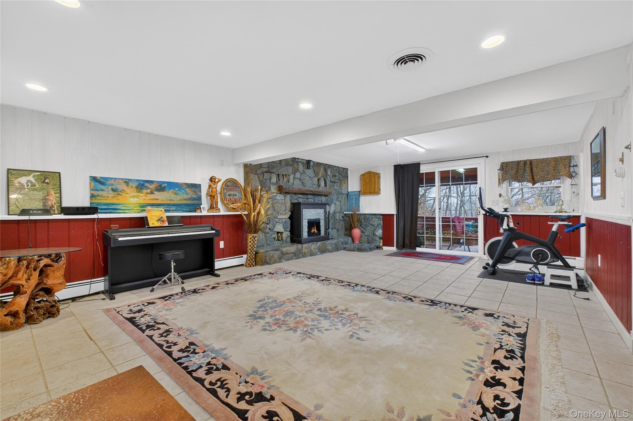 #20 photo, 81 Brandy Lane, Wappingers Falls , NY 12590