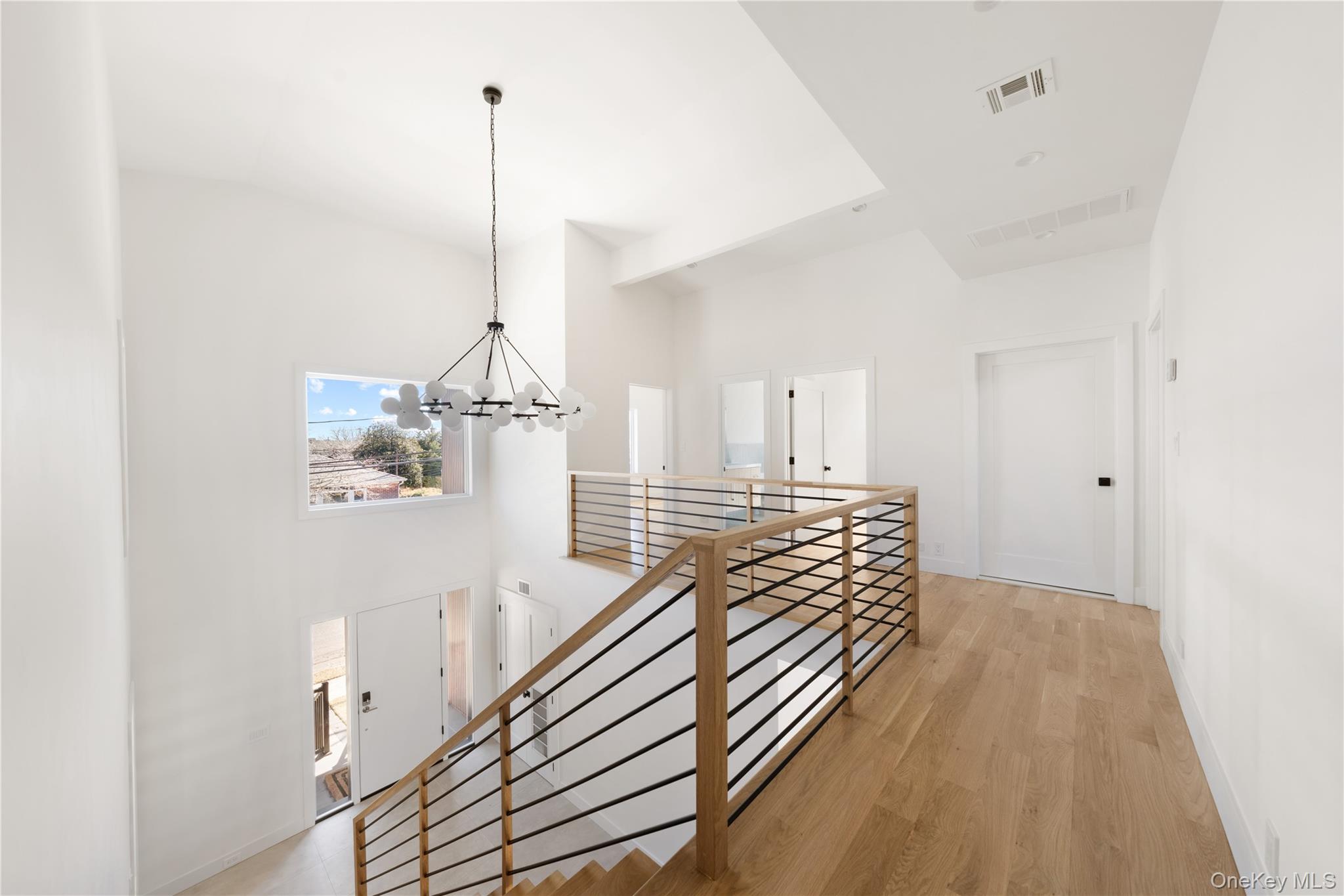 #17 photo, 141 Flamingo Street, מחוז נסאו Atlantic Beach , NY 11509