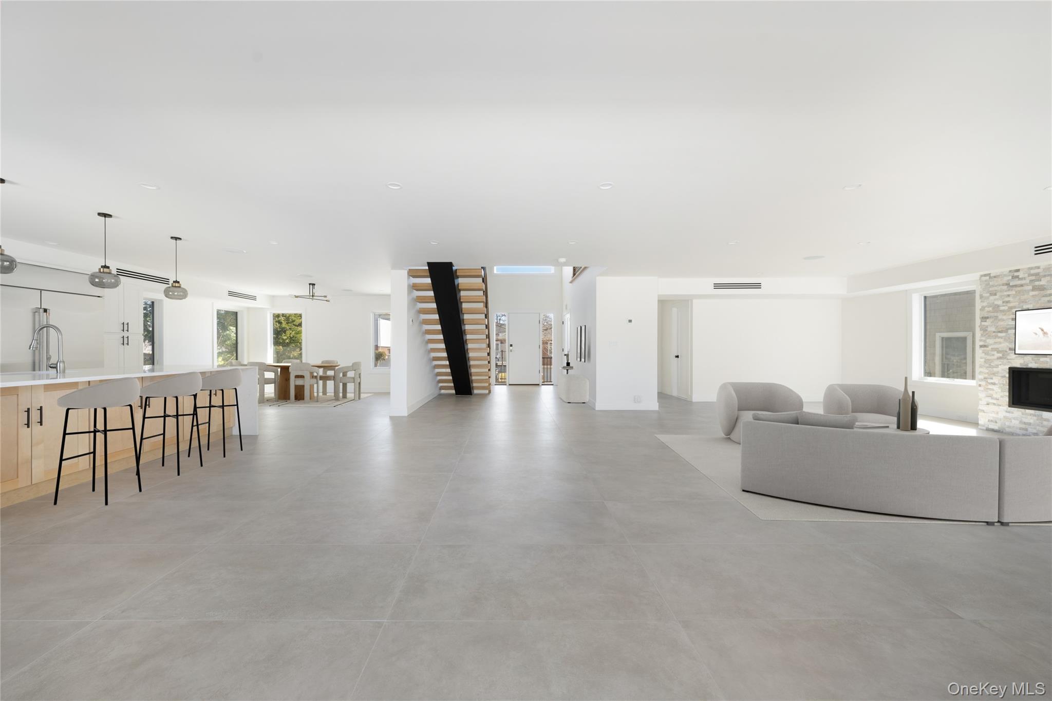 #5 photo, 141 Flamingo Street, מחוז נסאו Atlantic Beach , NY 11509