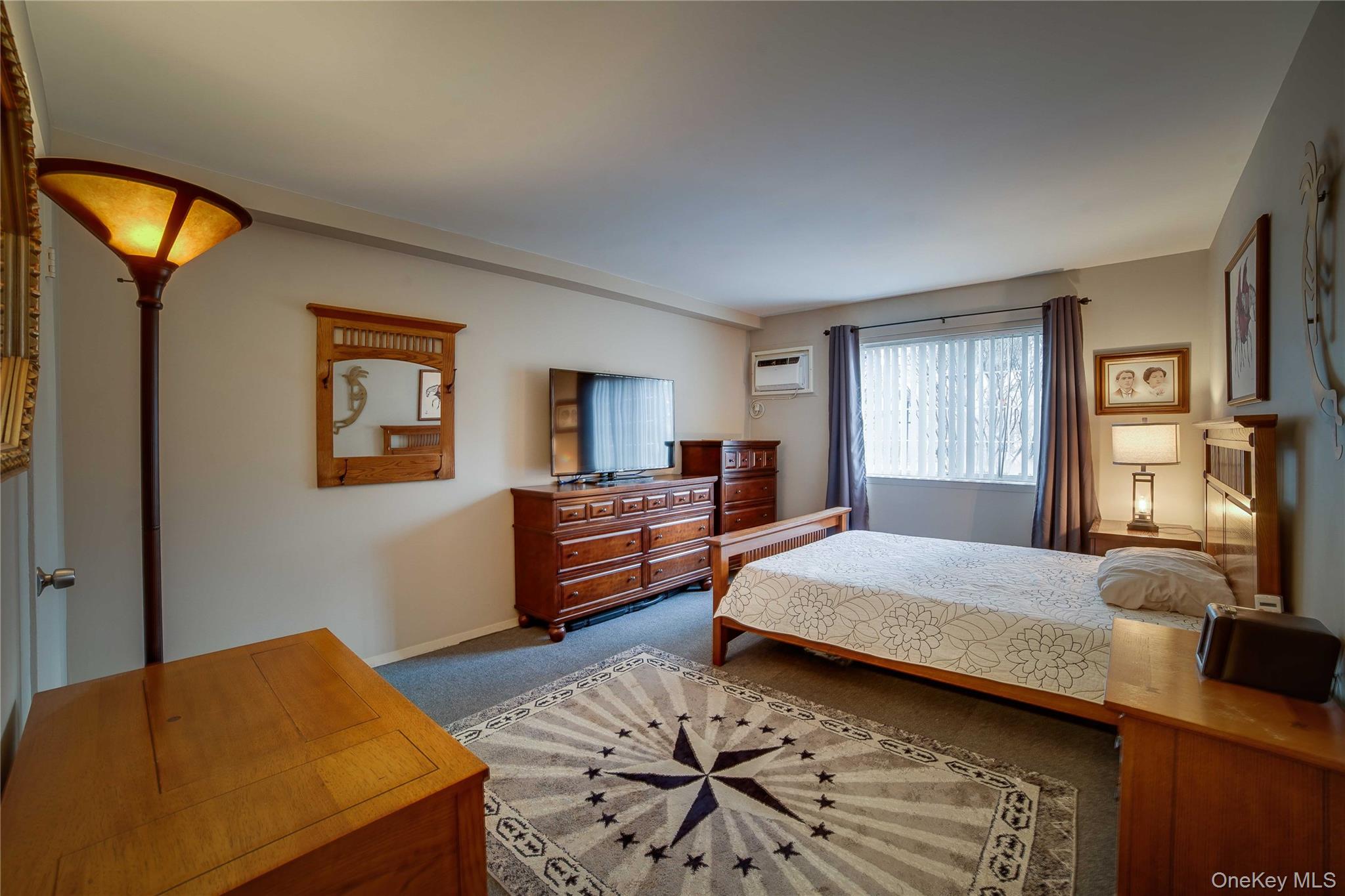 #12 photo, 55 N Broadway, White Plains , NY 10601