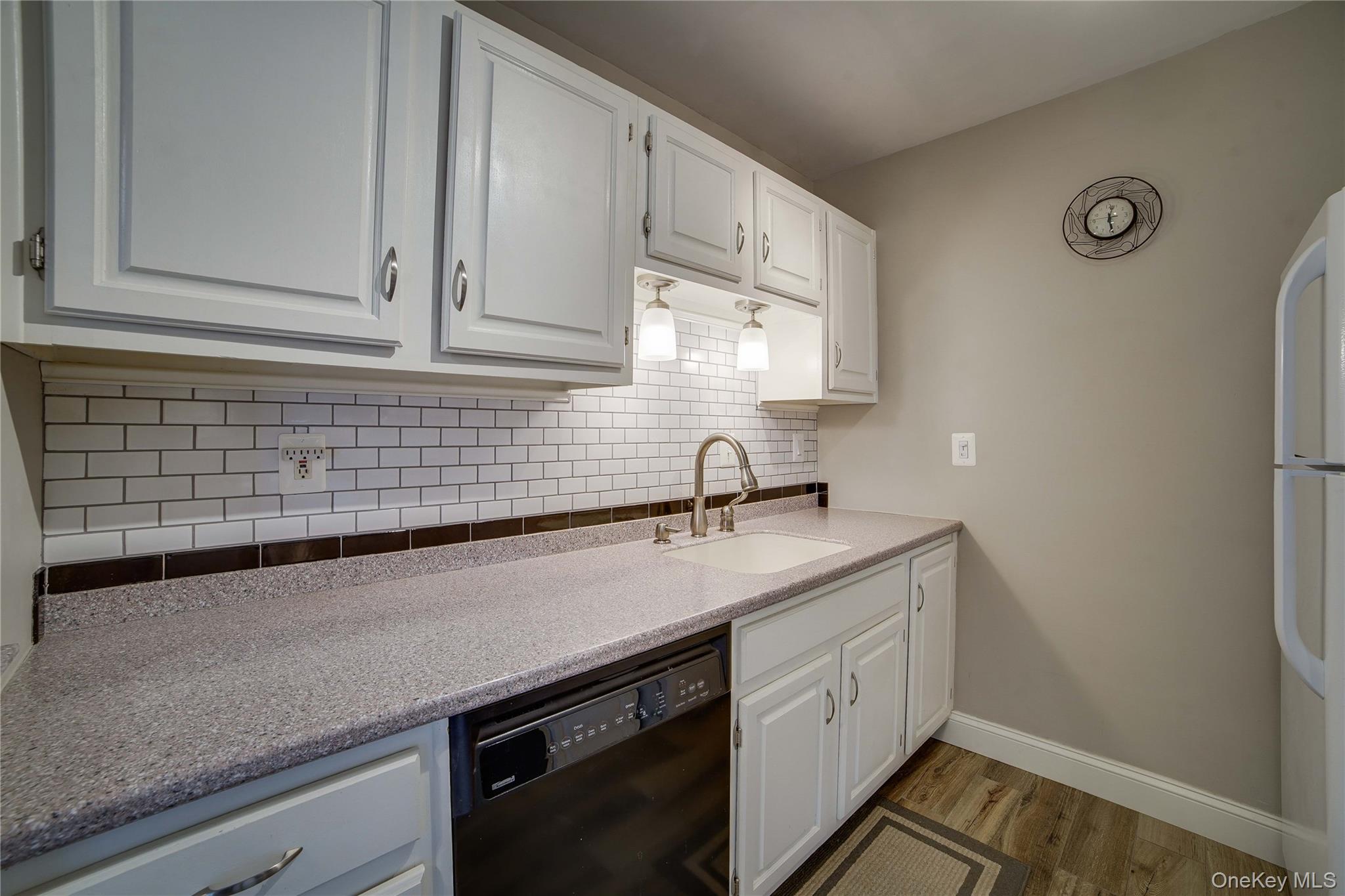 #20 photo, 55 N Broadway, White Plains , NY 10601