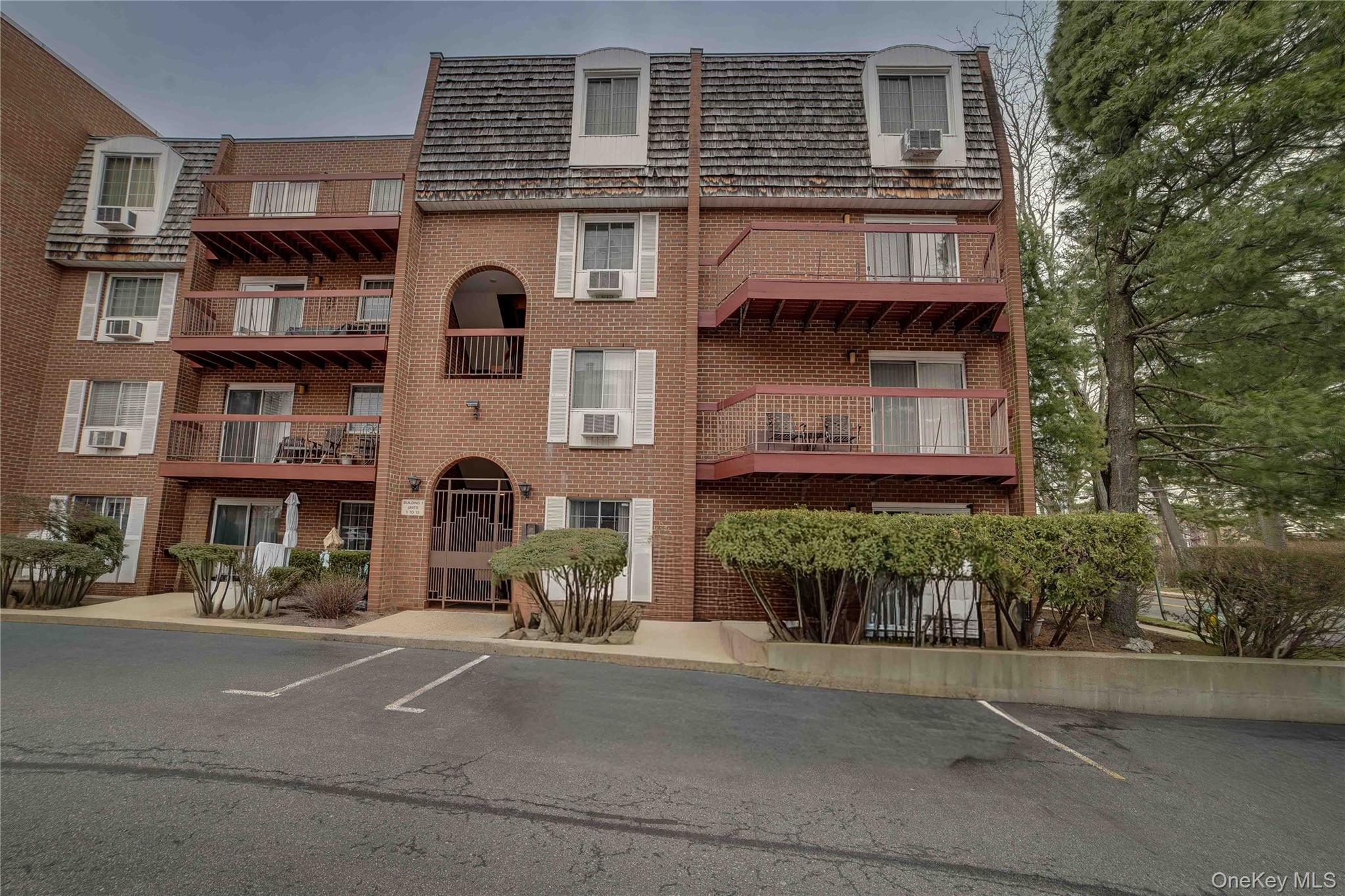 #5 photo, 55 N Broadway, White Plains , NY 10601