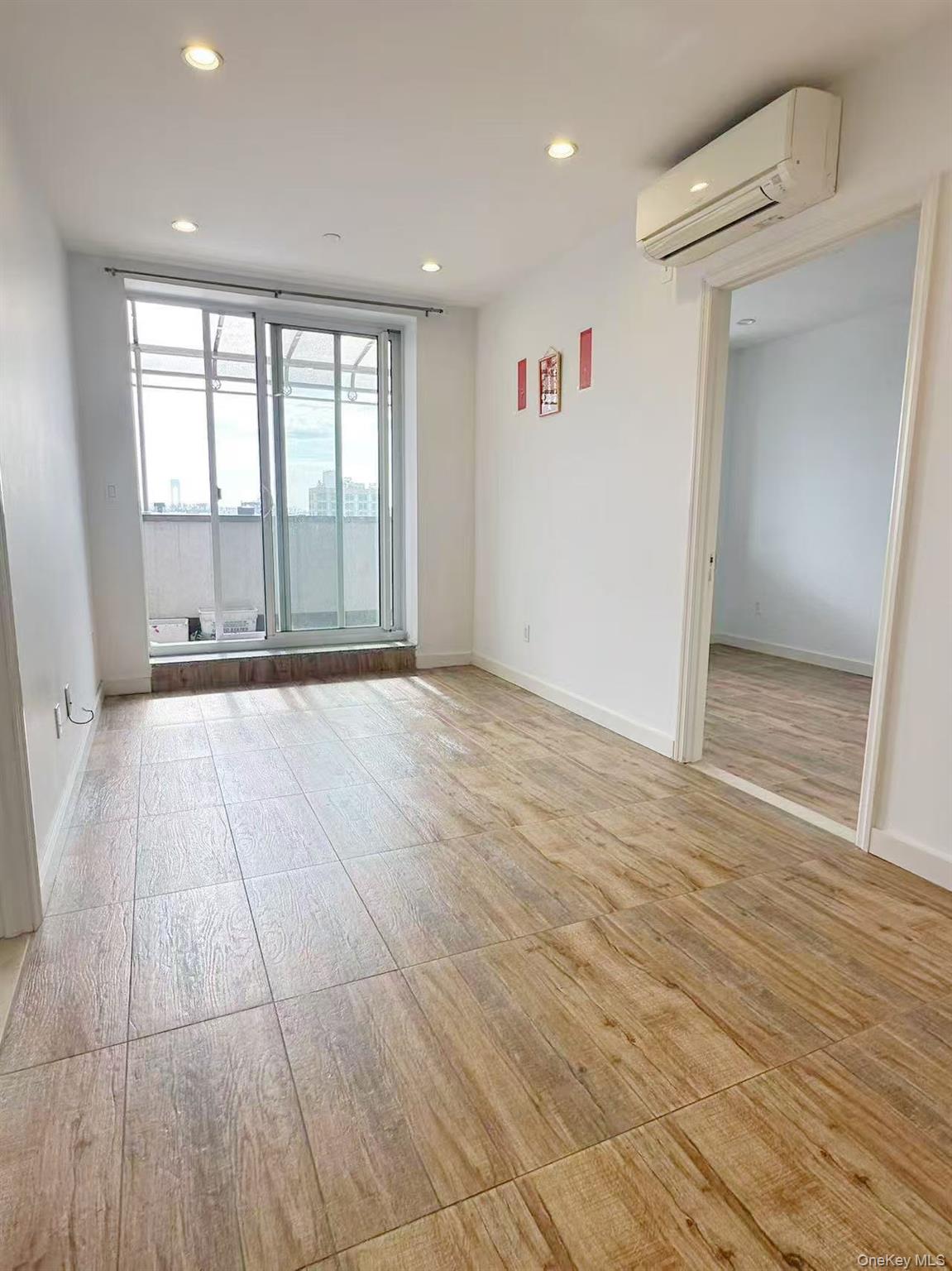 #4 photo, 818 60th Street, הברונקס Brooklyn , NY 11220