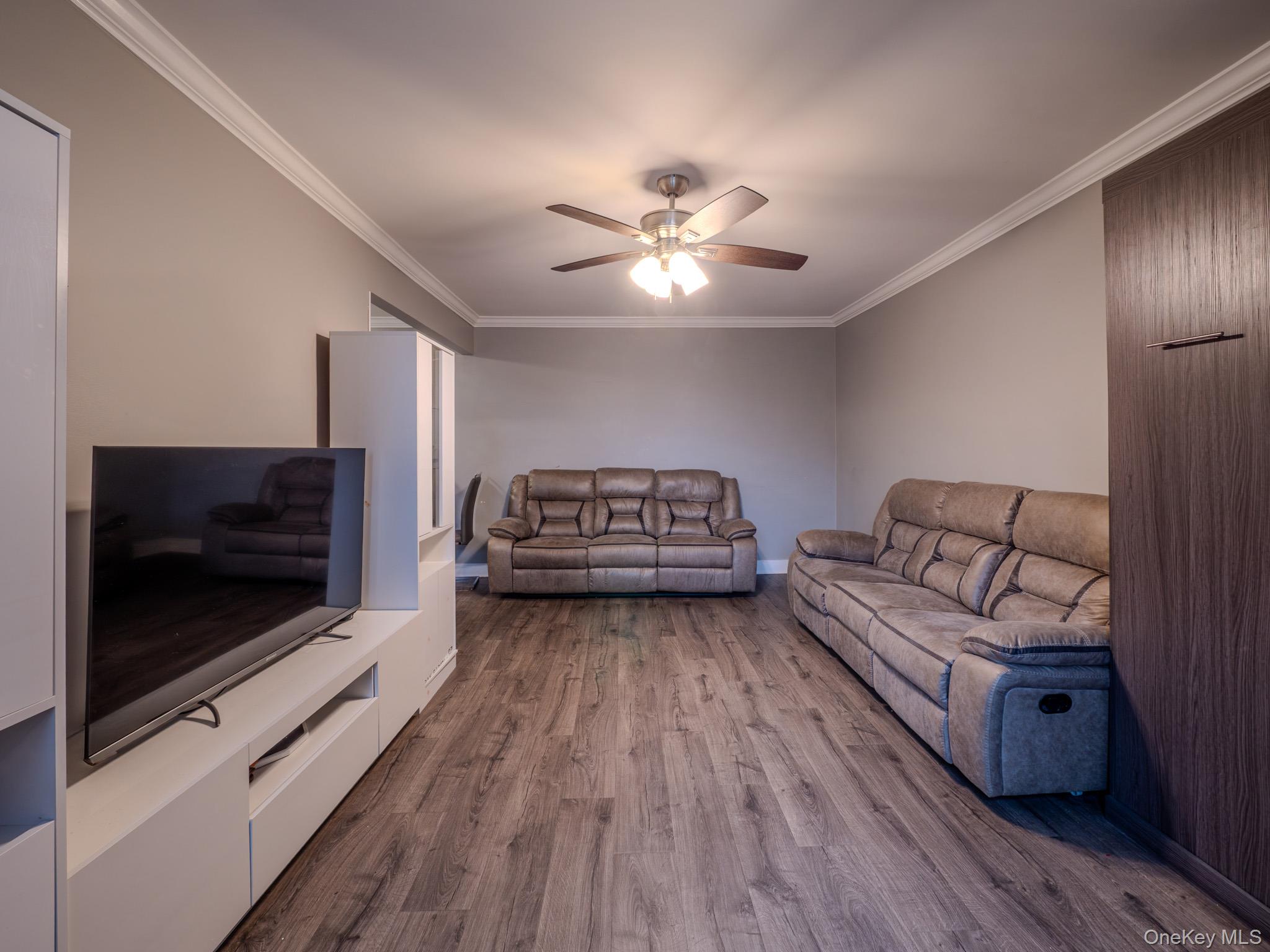 #6 photo, 15010 71st Avenue, קווינס Kew Garden Hills , NY 11367