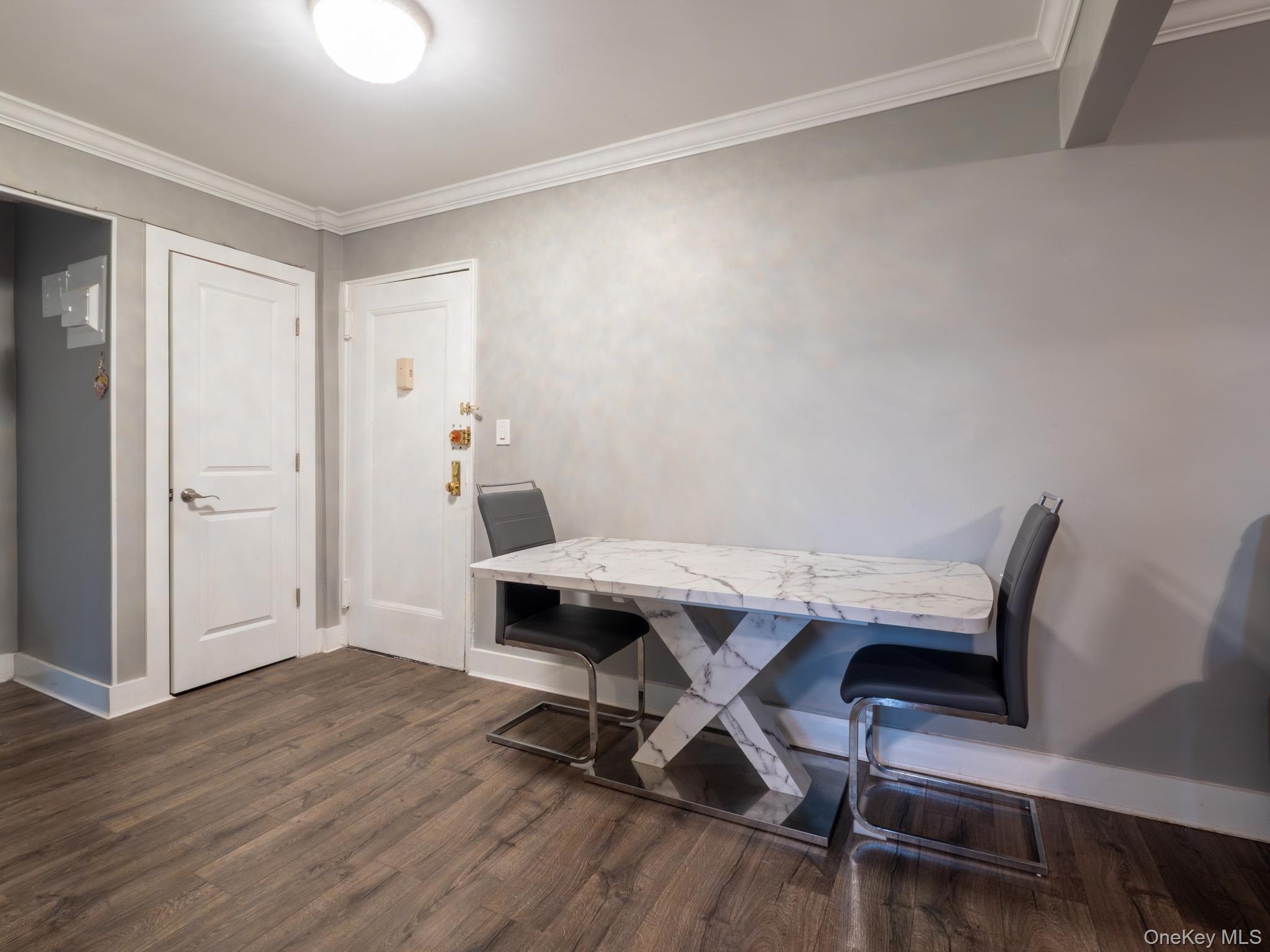 #9 photo, 15010 71st Avenue, קווינס Kew Garden Hills , NY 11367