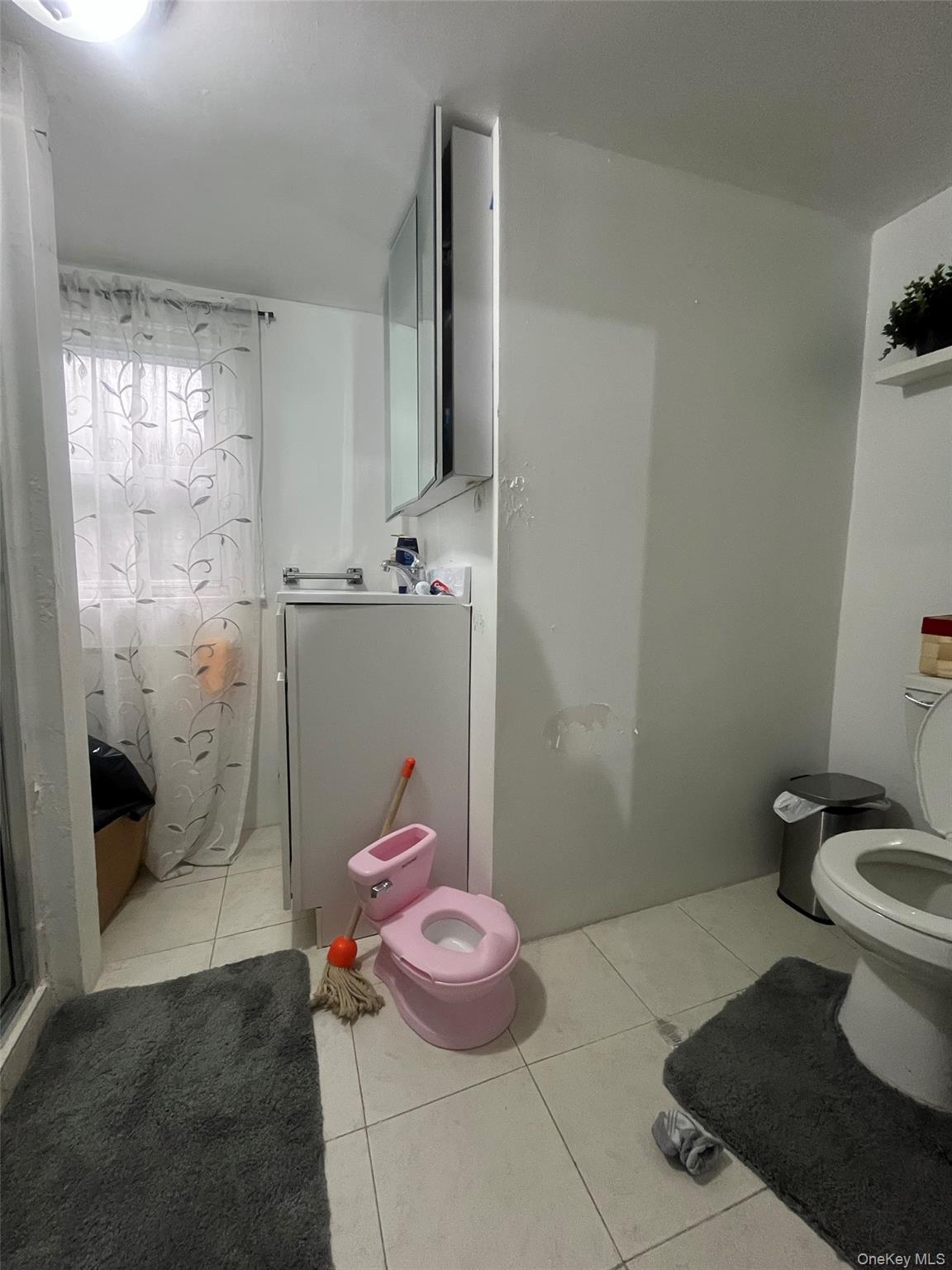 #7 photo, 126-06 15 Avenue, קווינס College Point , NY 11356