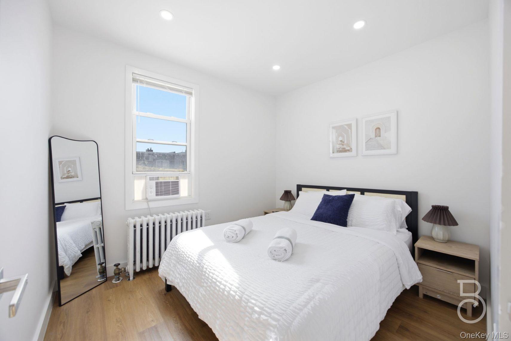 #11 photo, 25-49 42nd Street, 皇后區 Astoria , NY 11103