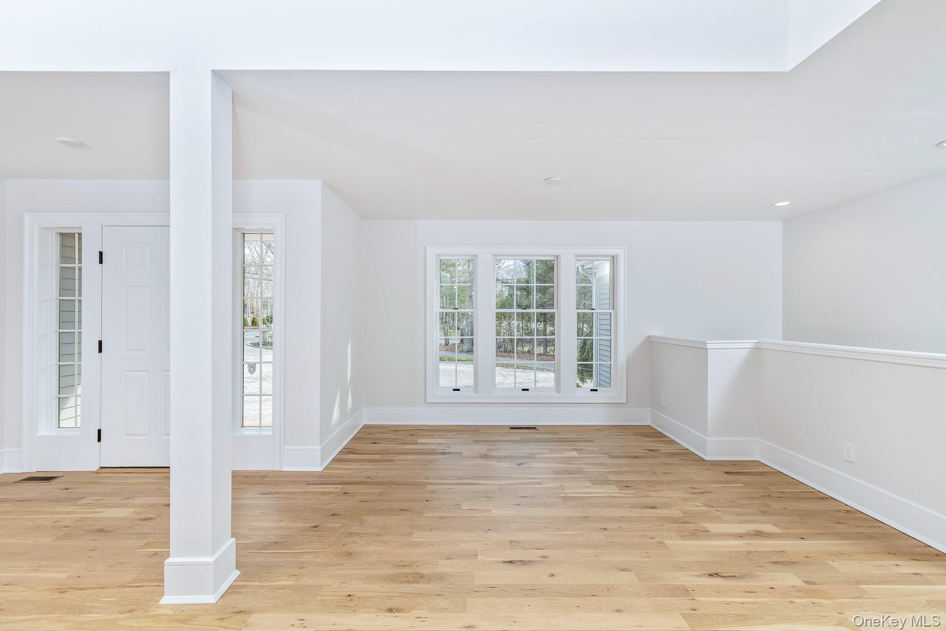 #3 photo, 31 Windwood Court, Westhampton , NY 11977