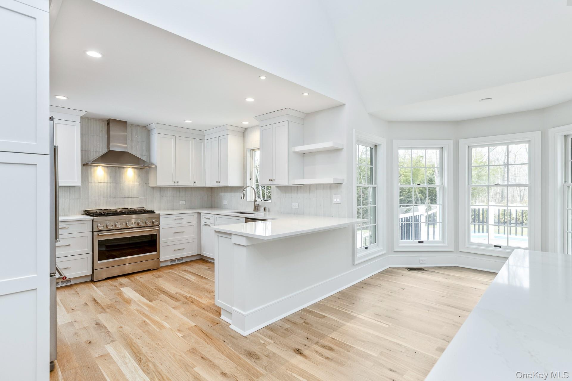 #6 photo, 31 Windwood Court, Westhampton , NY 11977