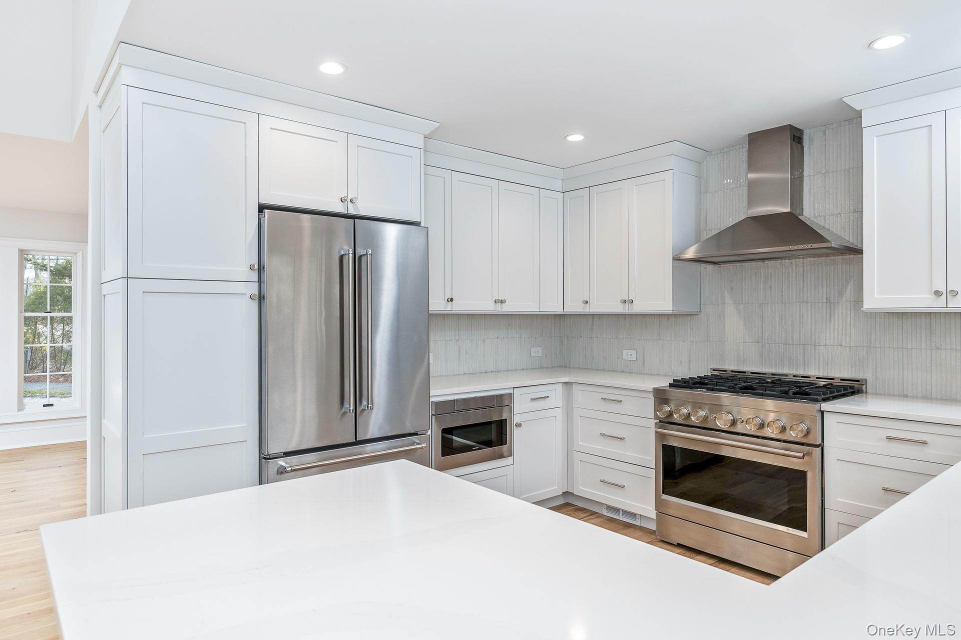 #8 photo, 31 Windwood Court, Westhampton , NY 11977