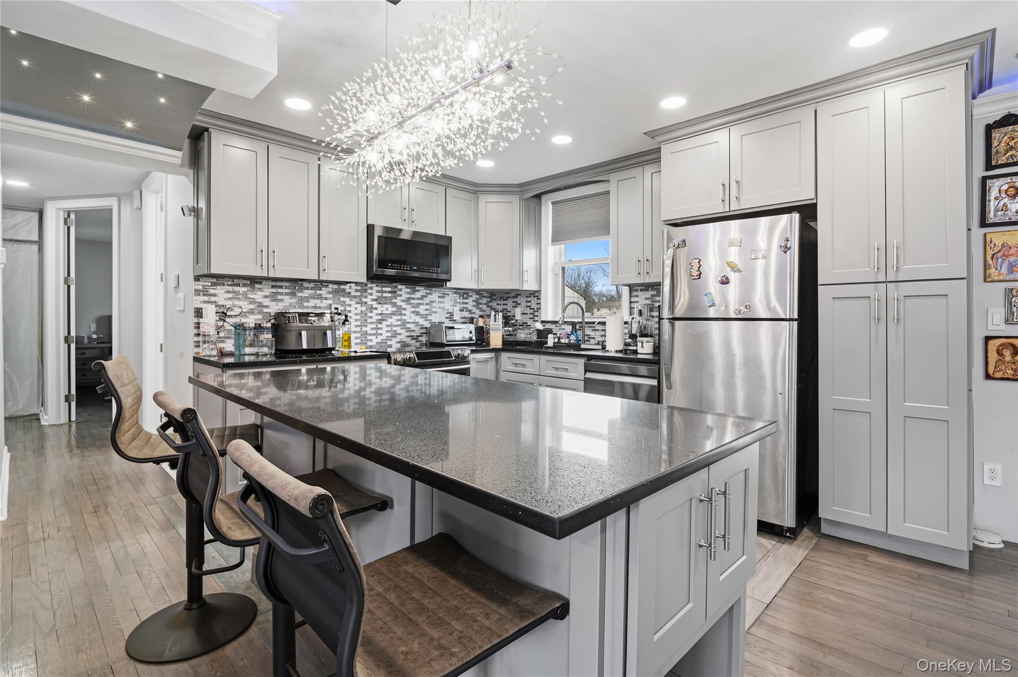 #2 photo, 568 Centerwood Street, 东长岛 West Babylon , NY 11704