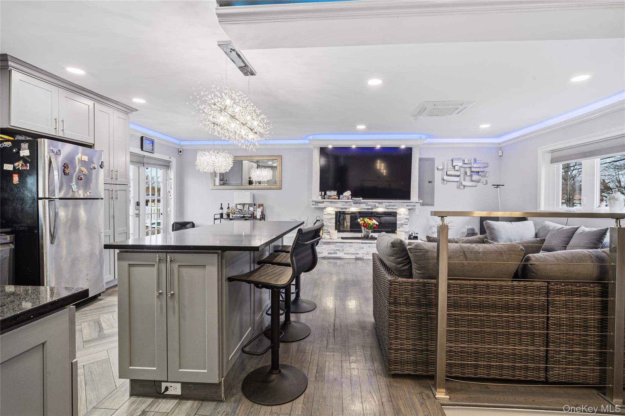 #3 photo, 568 Centerwood Street, 东长岛 West Babylon , NY 11704