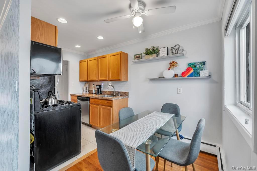 #11 photo, 355 Route 111, सफ़ोक काउंटी Smithtown , NY 11787