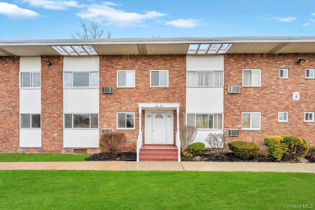 #18 photo, 355 Route 111, सफ़ोक काउंटी Smithtown , NY 11787