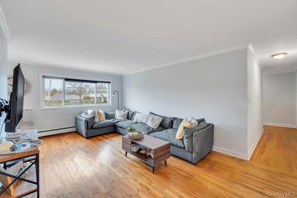 #4 photo, 355 Route 111, सफ़ोक काउंटी Smithtown , NY 11787