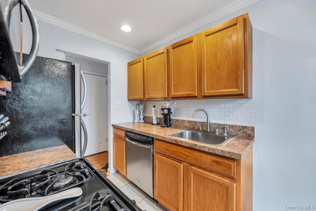 #9 photo, 355 Route 111, सफ़ोक काउंटी Smithtown , NY 11787