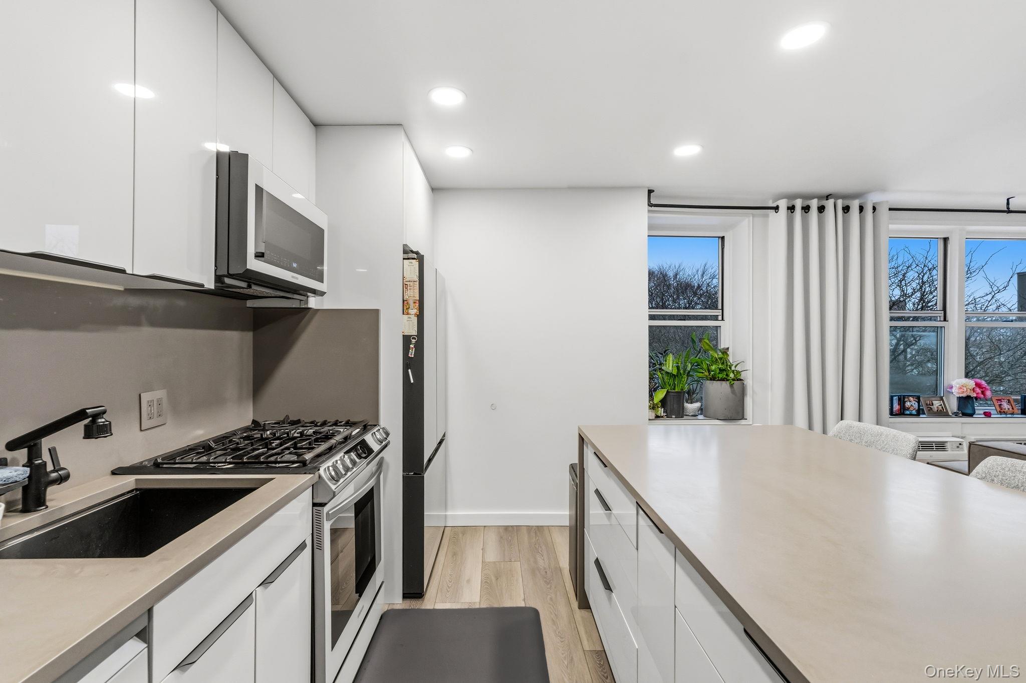 #14 photo, 50 Fort Place, स्टेटन द्वीप Staten Island , NY 10301