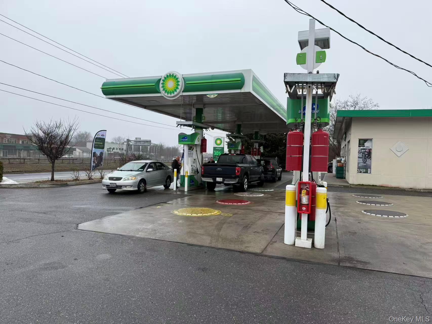 #2 photo, 367 Sunrise Highway, מחוז סאפוק West Babylon , NY 11704