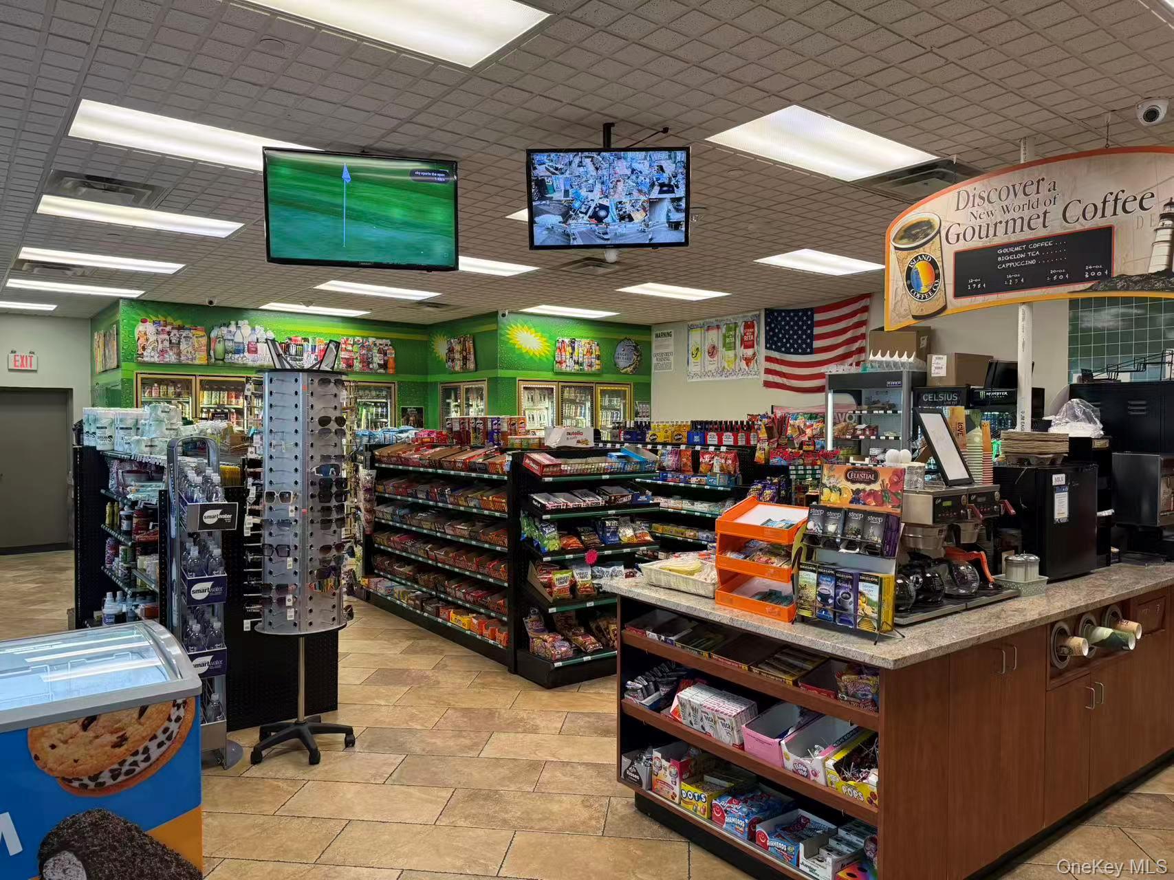 #7 photo, 367 Sunrise Highway, מחוז סאפוק West Babylon , NY 11704