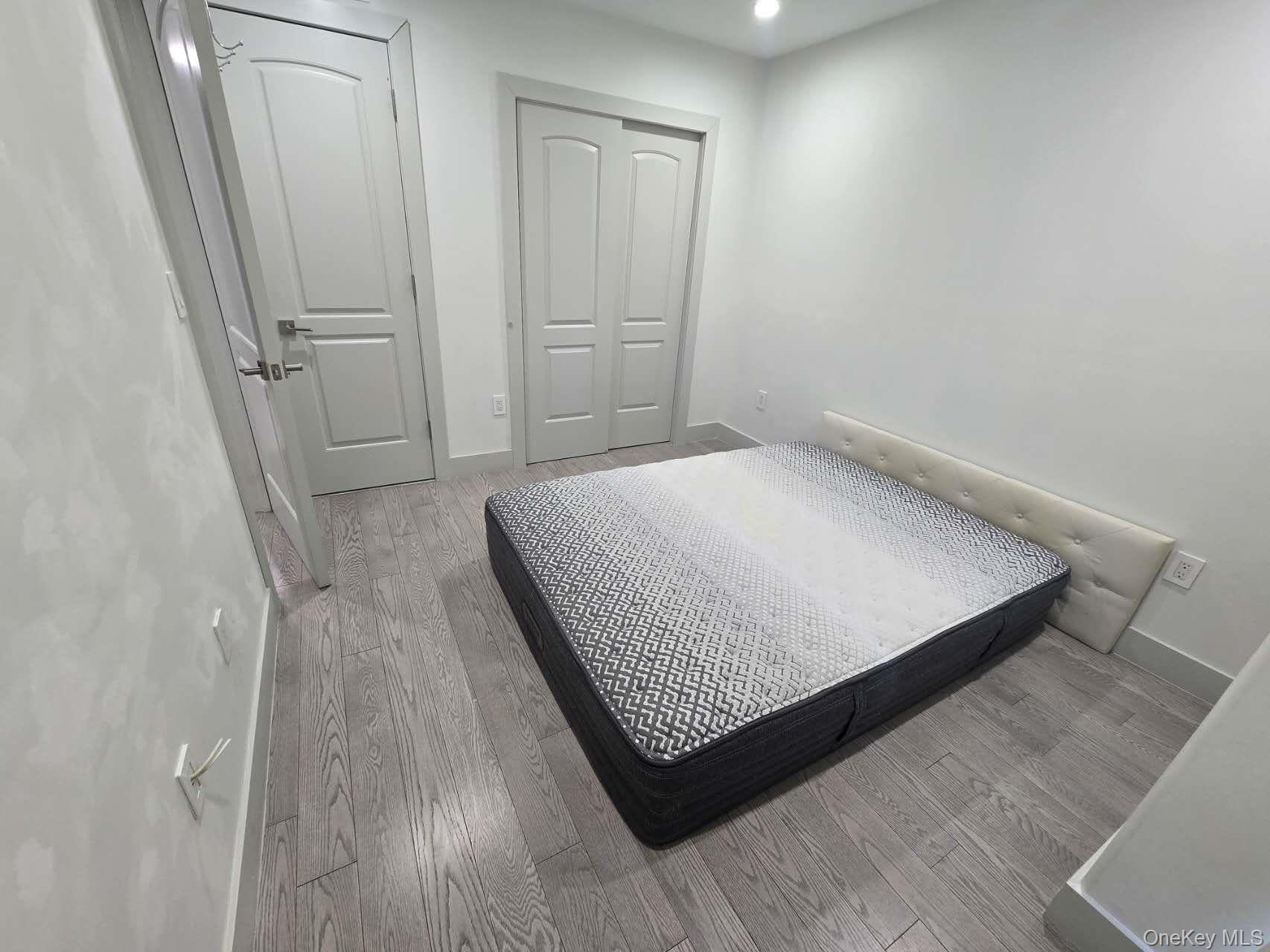 #2 photo, 41-62 Bowne Street, Flushing , NY 11355