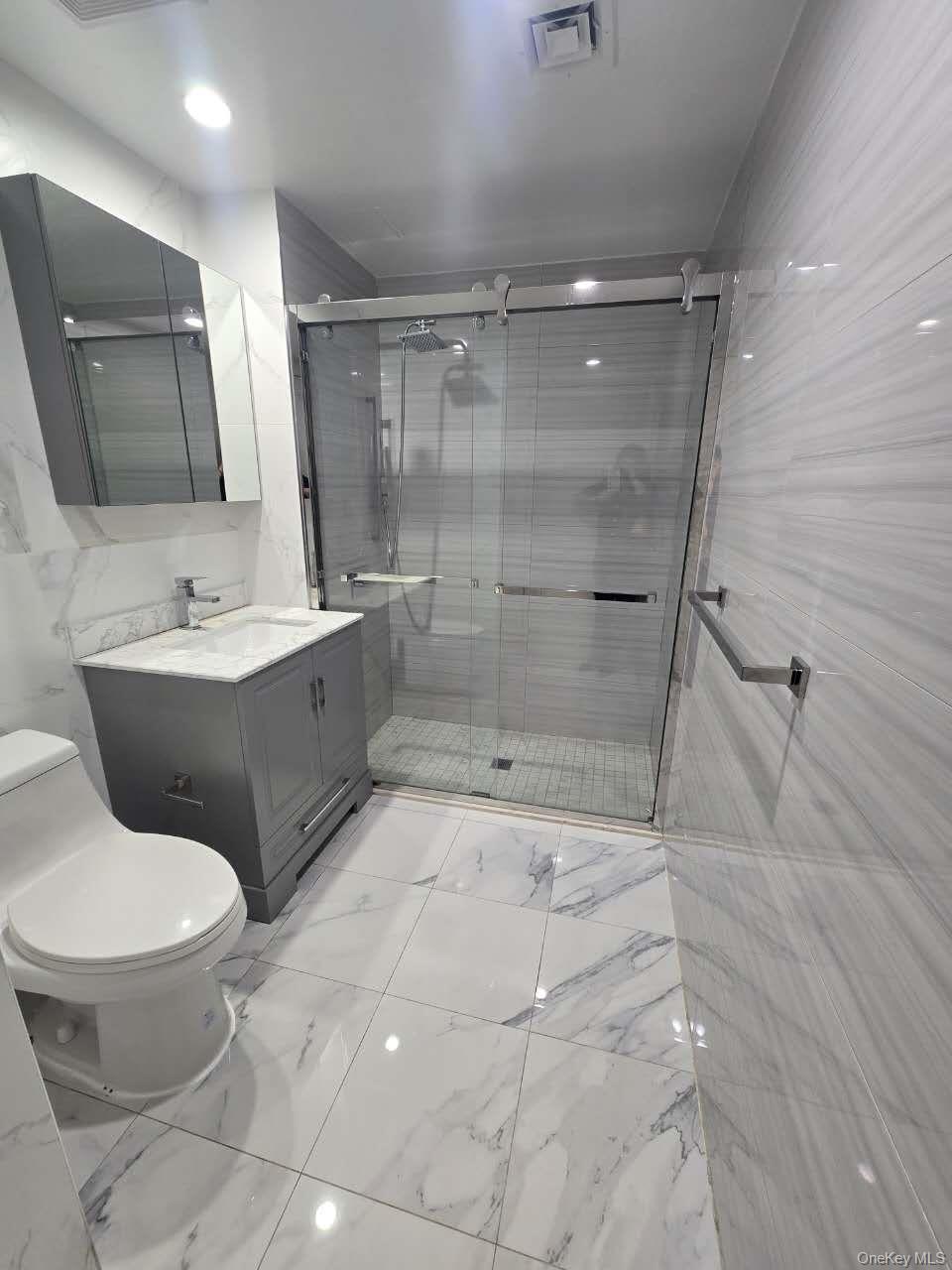 #4 photo, 41-62 Bowne Street, Flushing , NY 11355