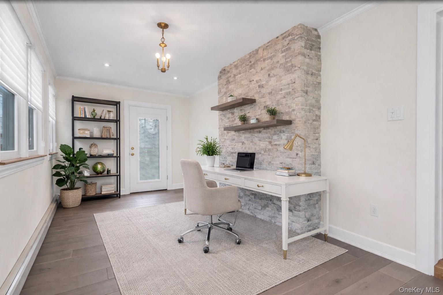 #7 photo, 85 Violet Avenue, Floral Park , NY 11001