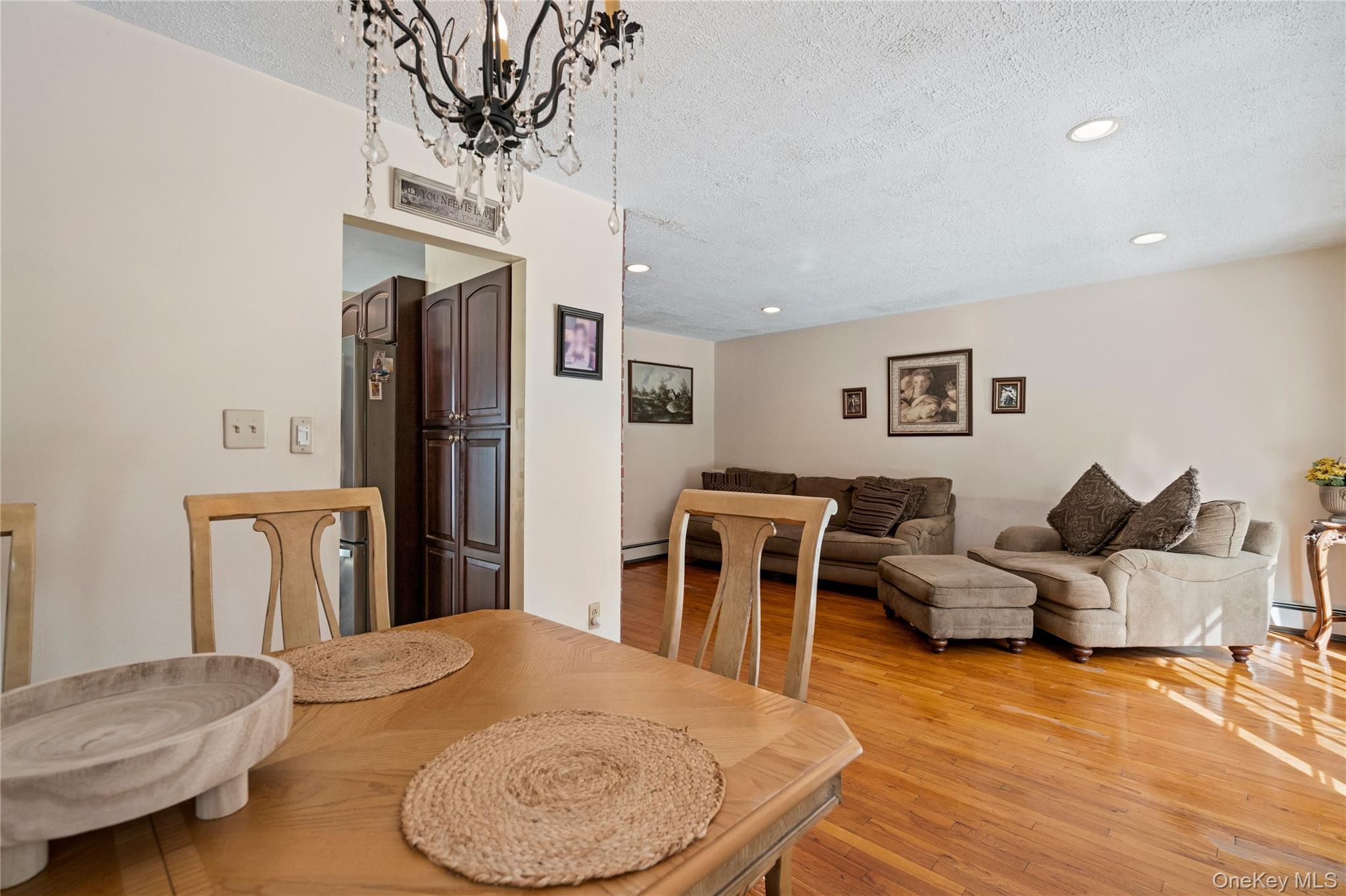 #11 photo, 25 State Place, Huntington , NY 11743