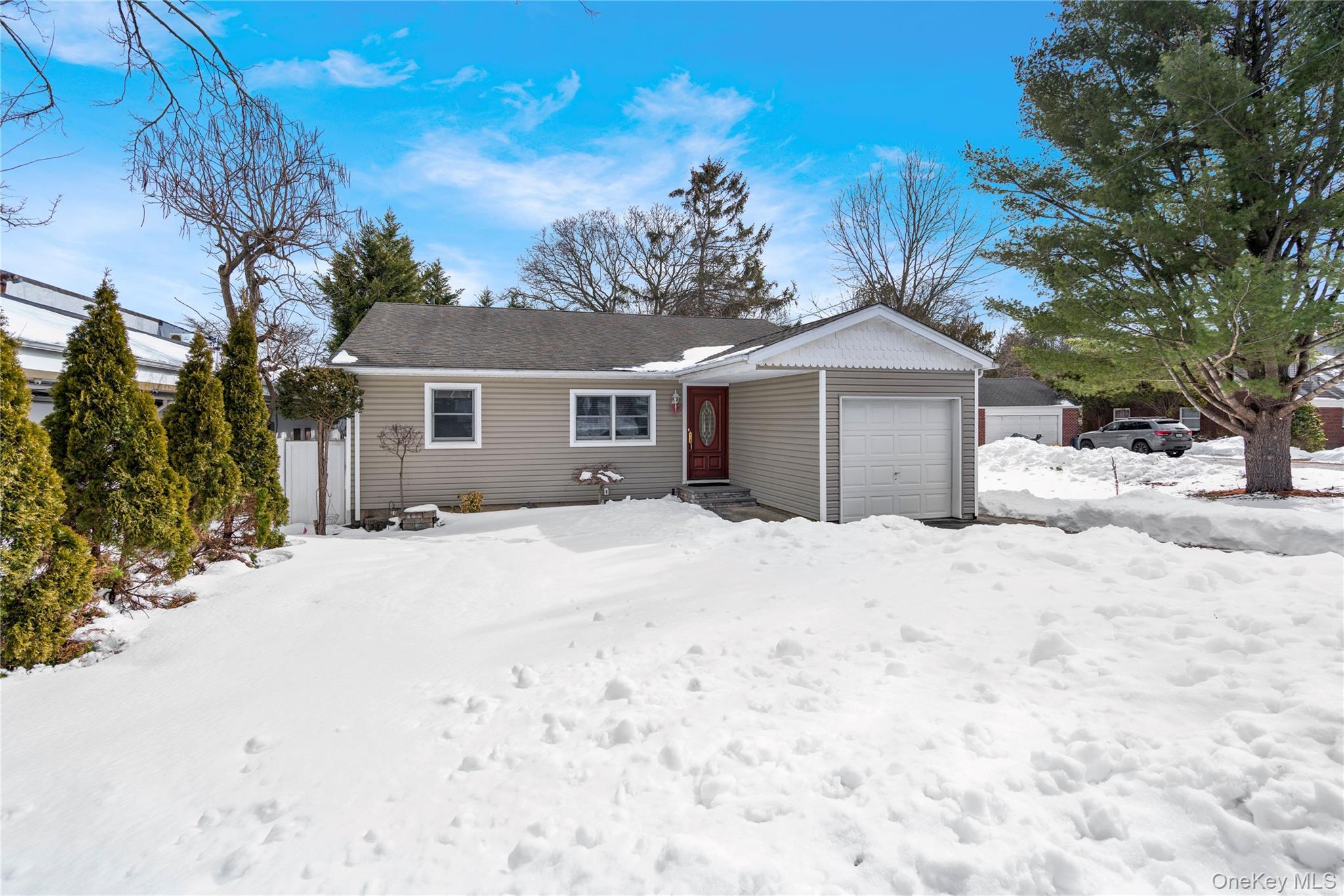 #3 photo, 25 State Place, Huntington , NY 11743