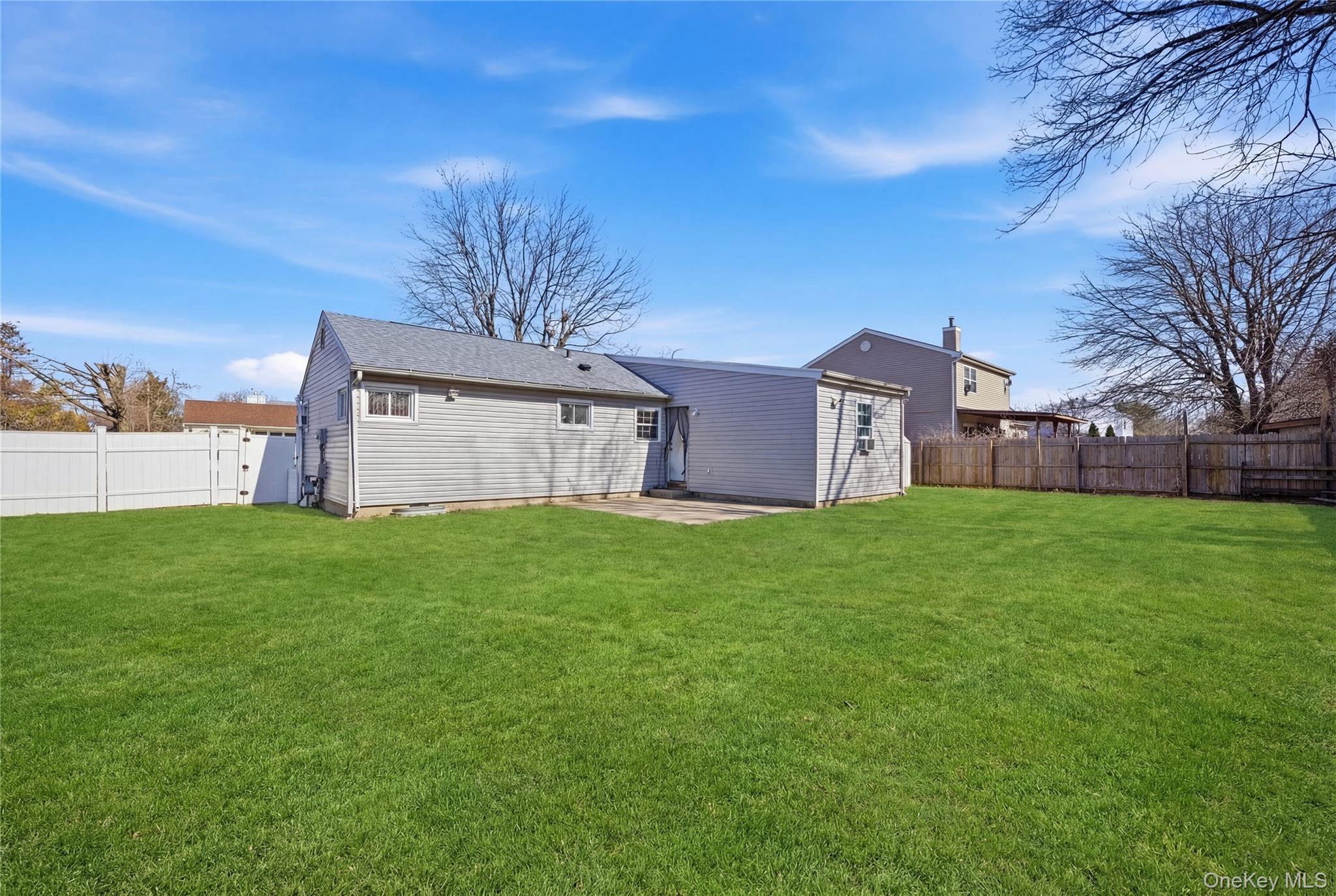 #19 photo, 17 Cedar Street, Central Islip , NY 11722