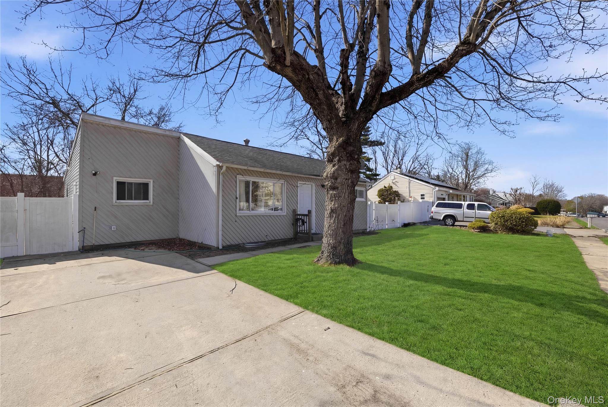 #3 photo, 17 Cedar Street, Central Islip , NY 11722