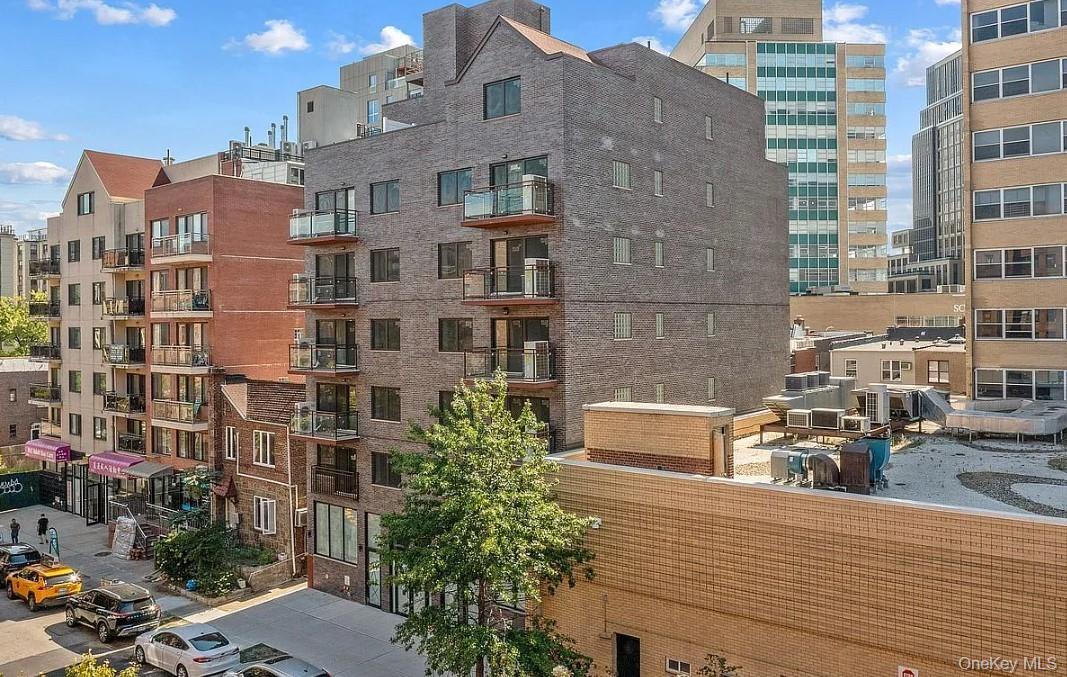 #10 photo, 97-30 64th Avenue, कुईंस Rego Park , NY 11374