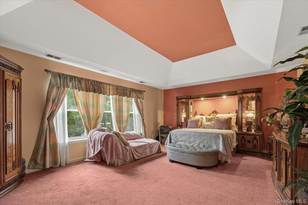 #16 photo, 11 Island Trail, Mount Sinai , NY 11766