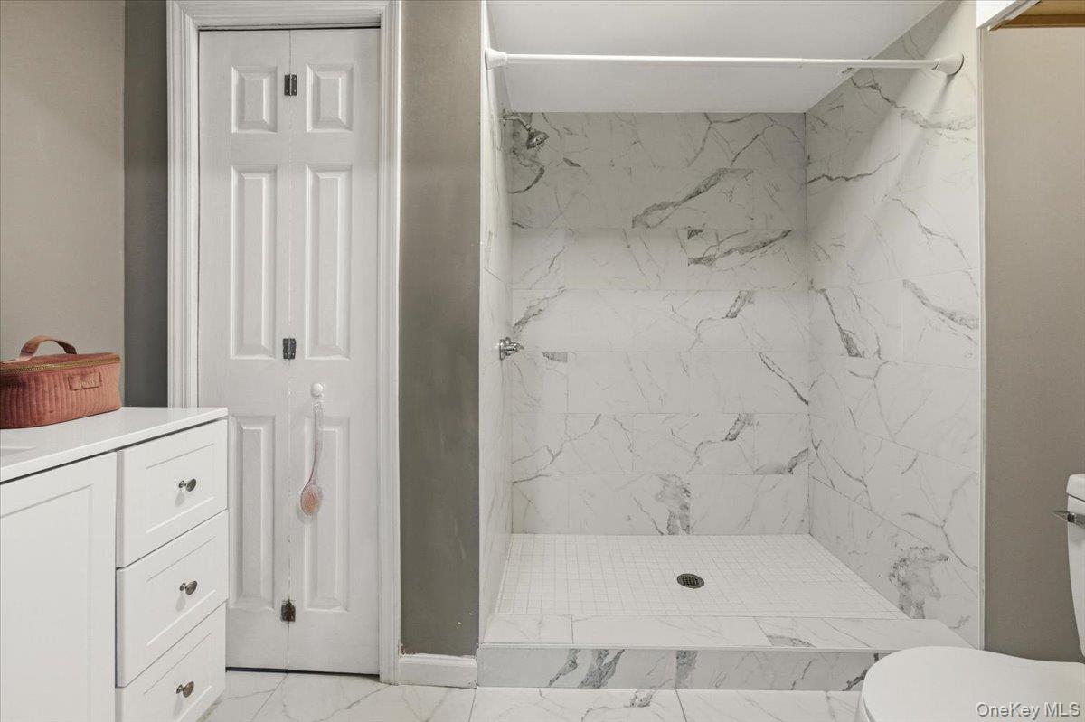 #18 photo, 11 Island Trail, Mount Sinai , NY 11766