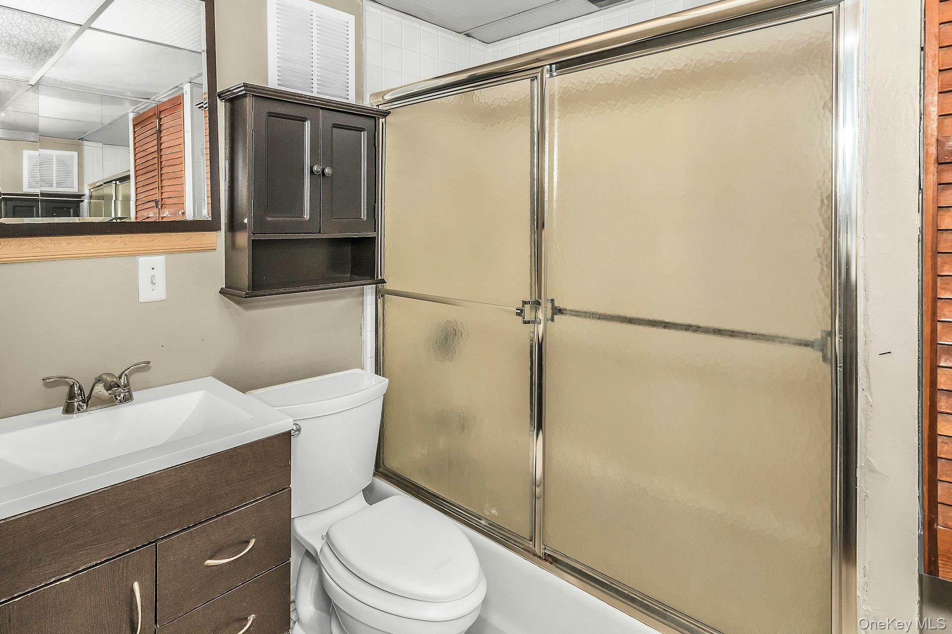 #16 photo, 306 Park Avenue, Freeport , NY 11520