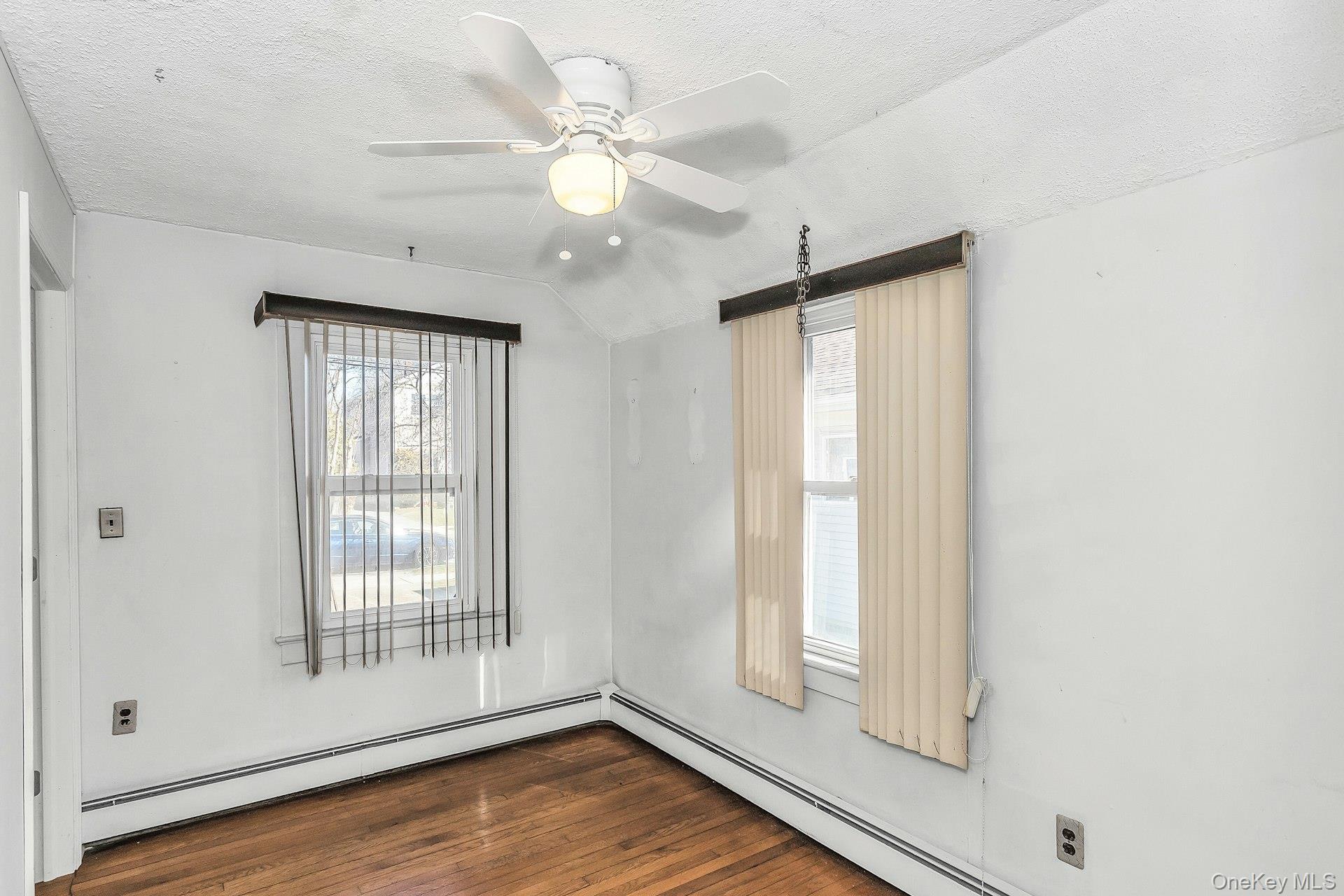 #17 photo, 306 Park Avenue, Freeport , NY 11520