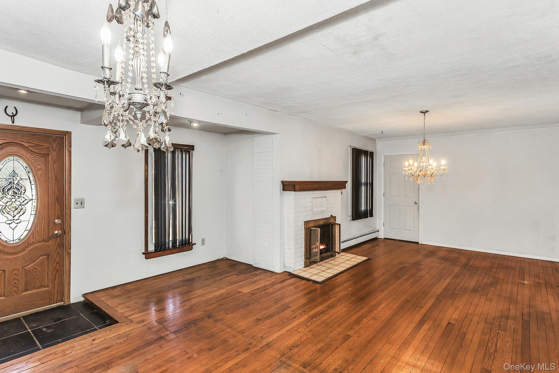 #3 photo, 306 Park Avenue, Freeport , NY 11520