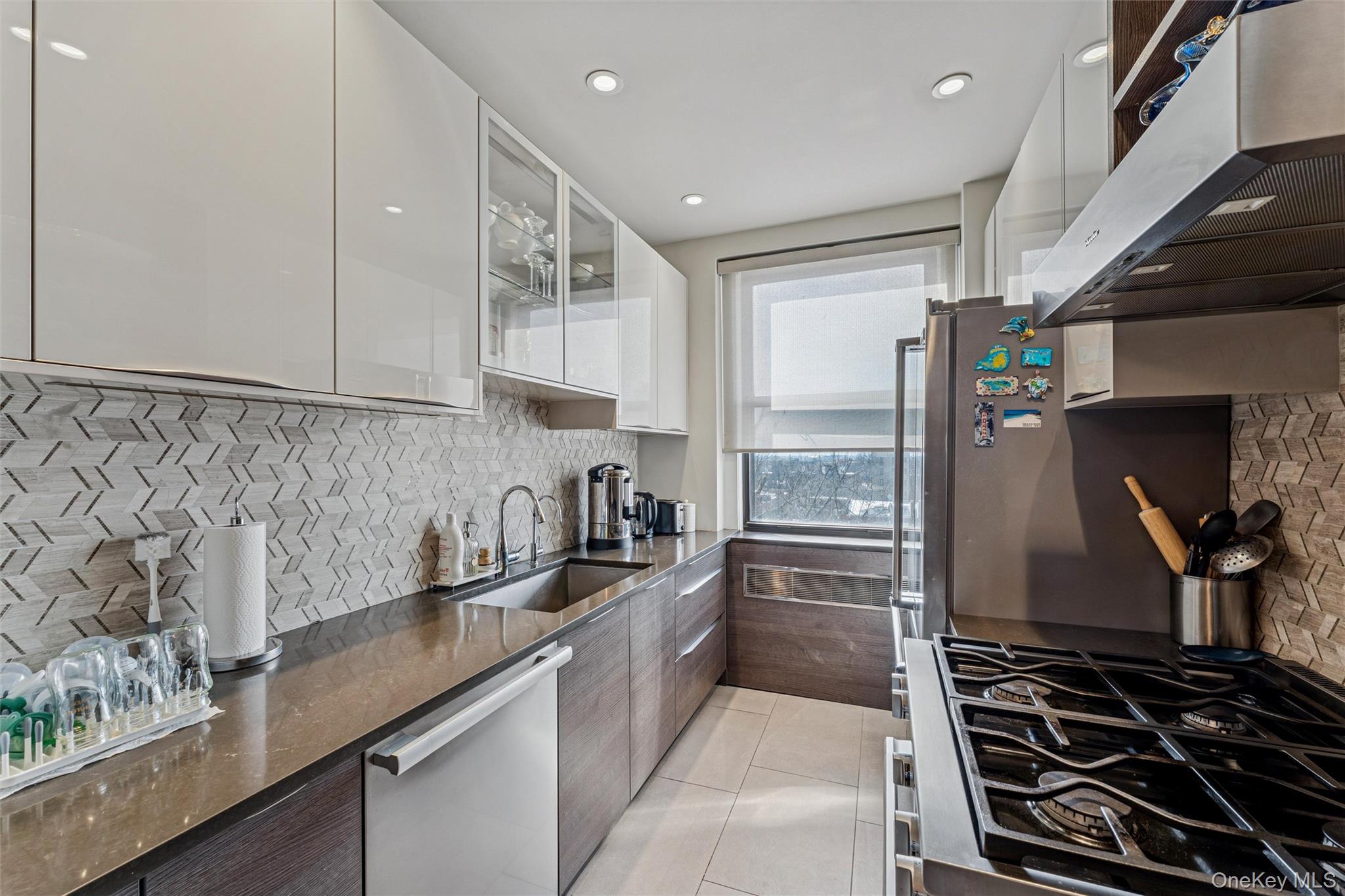 #10 photo, 8451 Beverly Road, कुईंस Kew Gardens , NY 11415